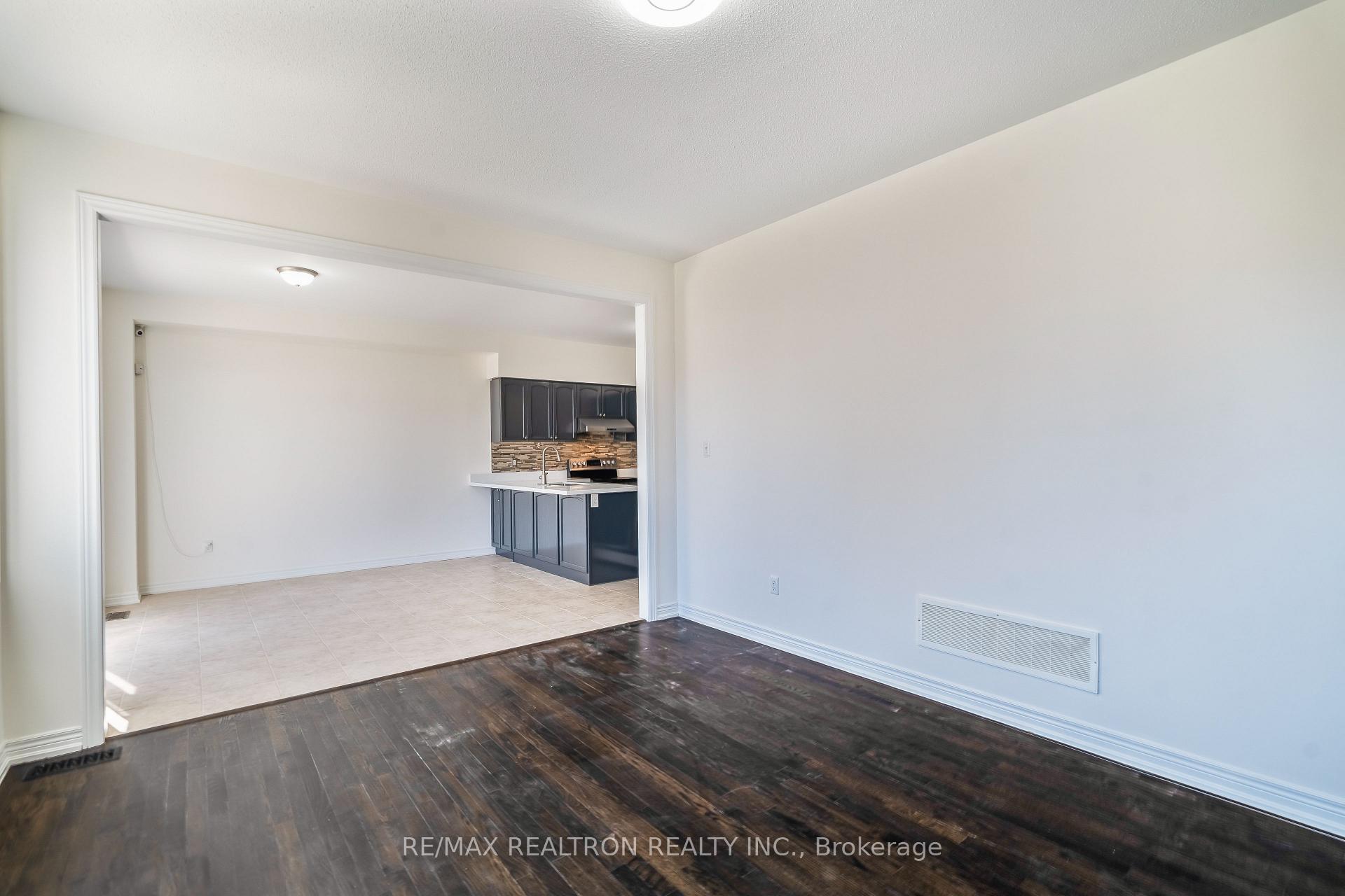 Photo 13 of 9 Constance Street, Brampton, Bram East — HOMEH