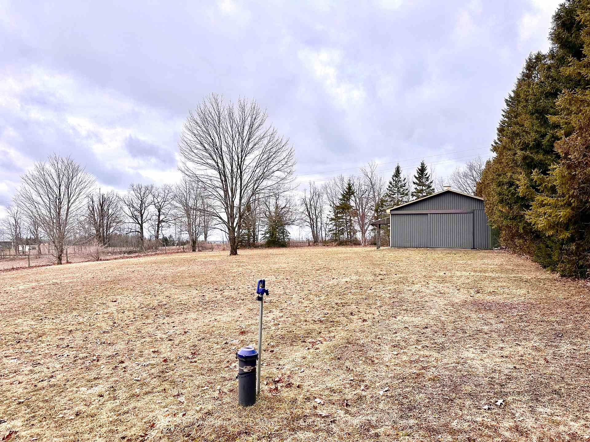 Photo 5 of 414 North Line Road, Kawartha Lakes, Fenelon — HOMEH