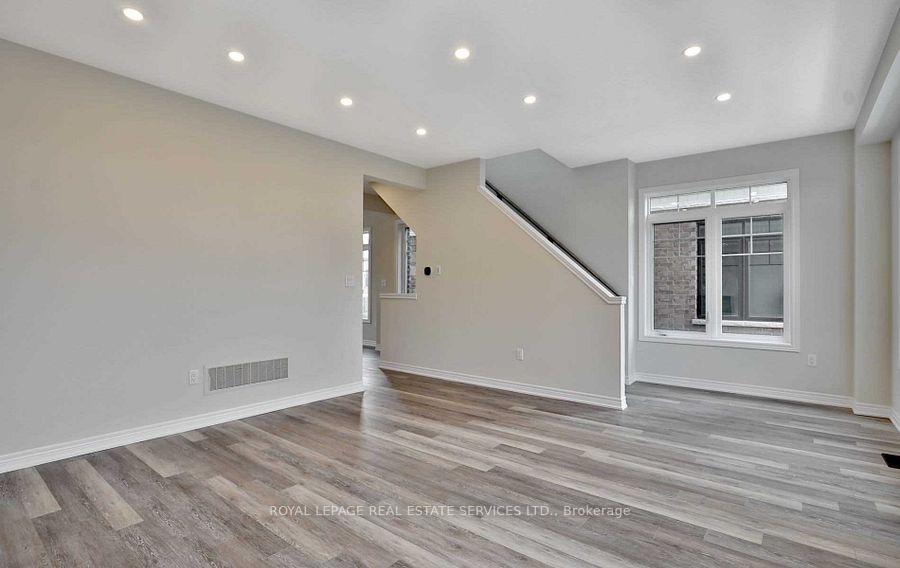 Photo 7 of Unit 8, 288 Glover Road, Hamilton, Fruitland — HOMEH