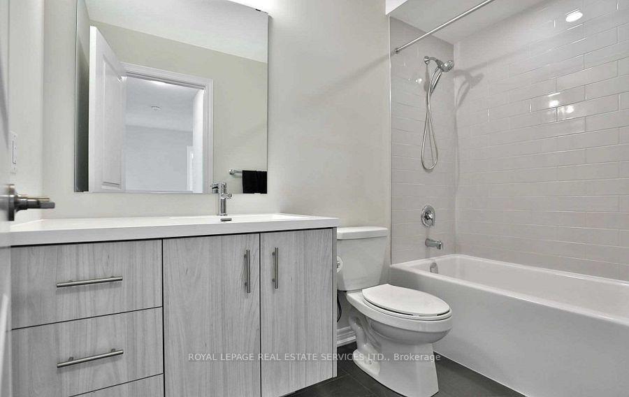 Photo 19 of Unit 8, 288 Glover Road, Hamilton, Fruitland — HOMEH
