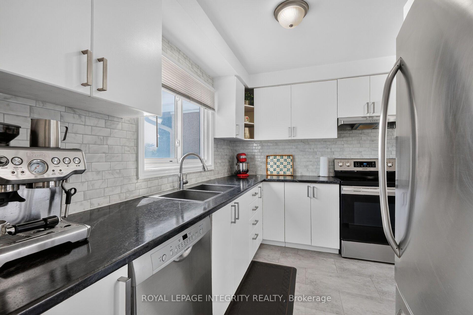 Photo 12 of 4356 Stella Crescent, Ottawa, Cyrville — HOMEH