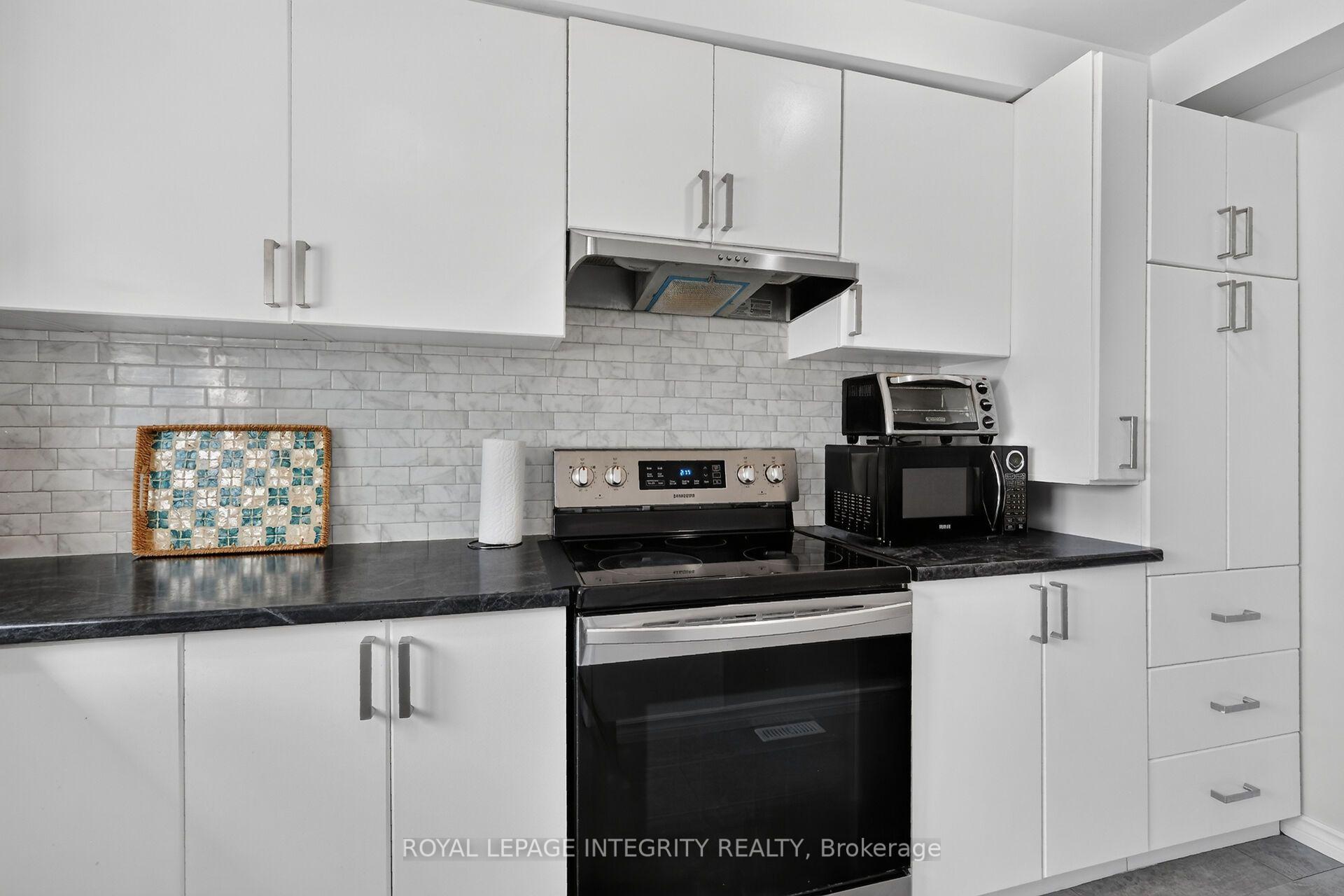 Photo 14 of 4356 Stella Crescent, Ottawa, Cyrville — HOMEH