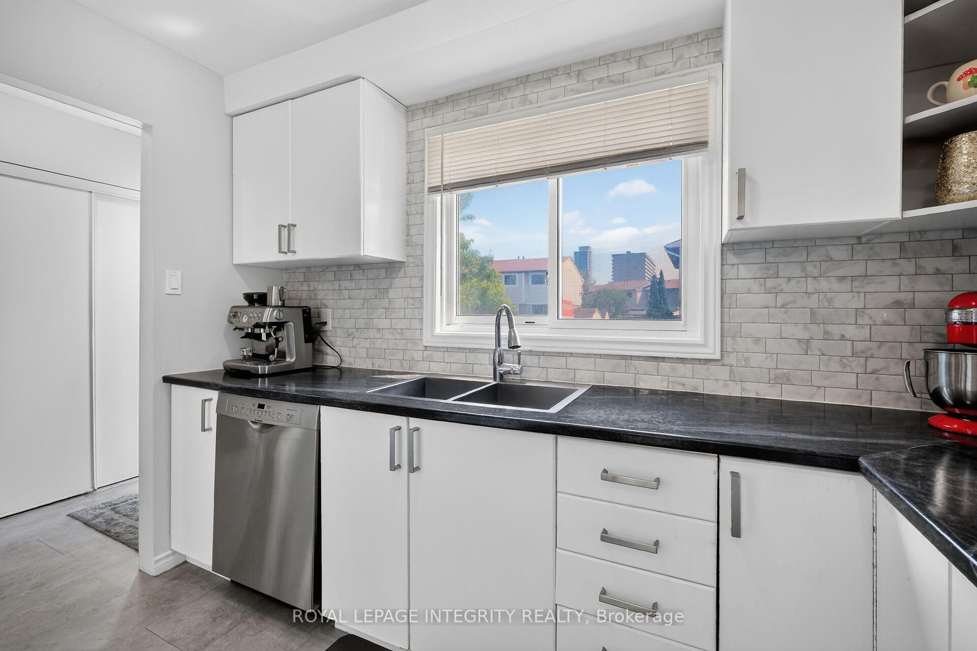 Photo 15 of 4356 Stella Crescent, Ottawa, Cyrville — HOMEH