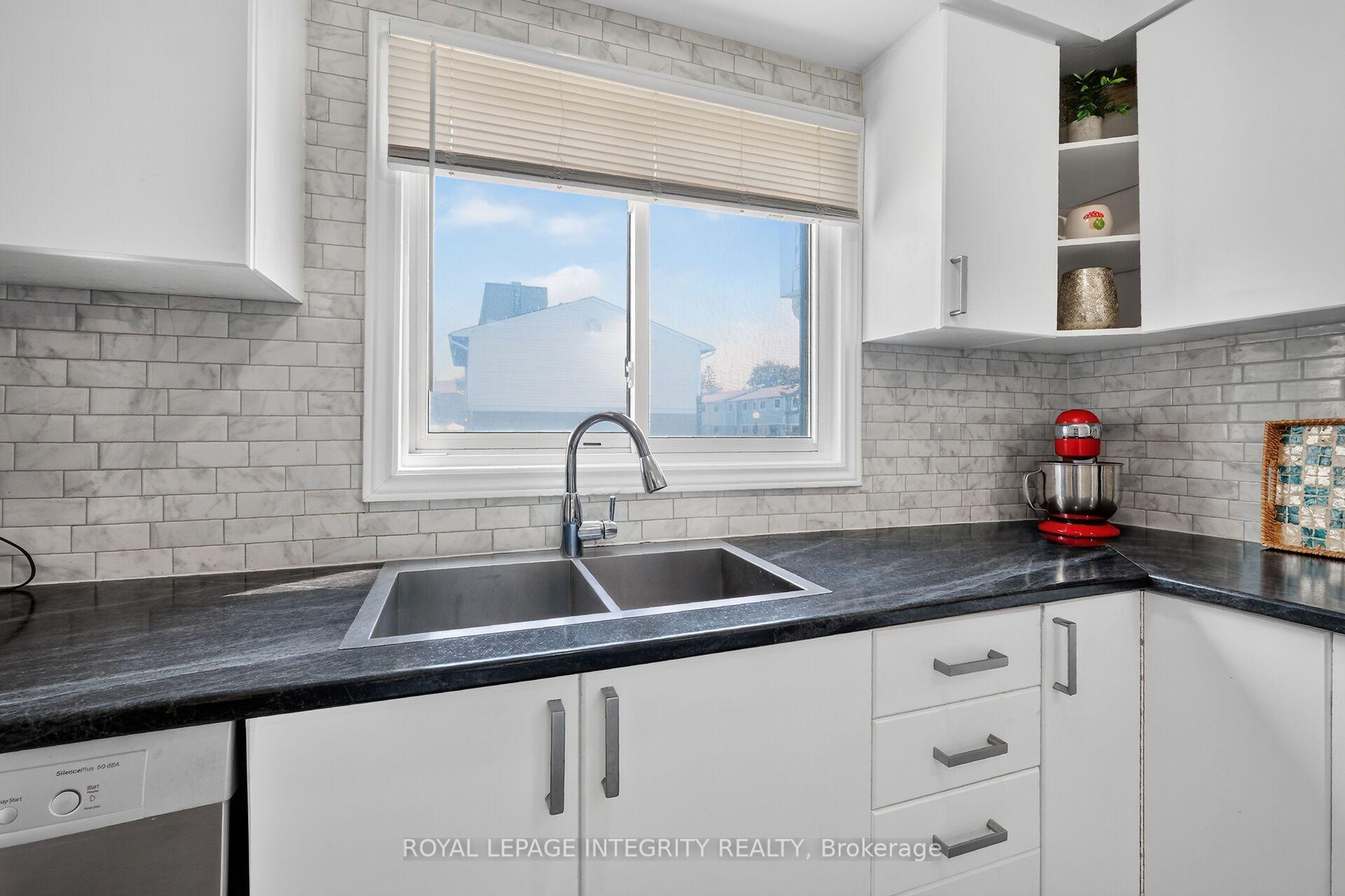Photo 17 of 4356 Stella Crescent, Ottawa, Cyrville — HOMEH