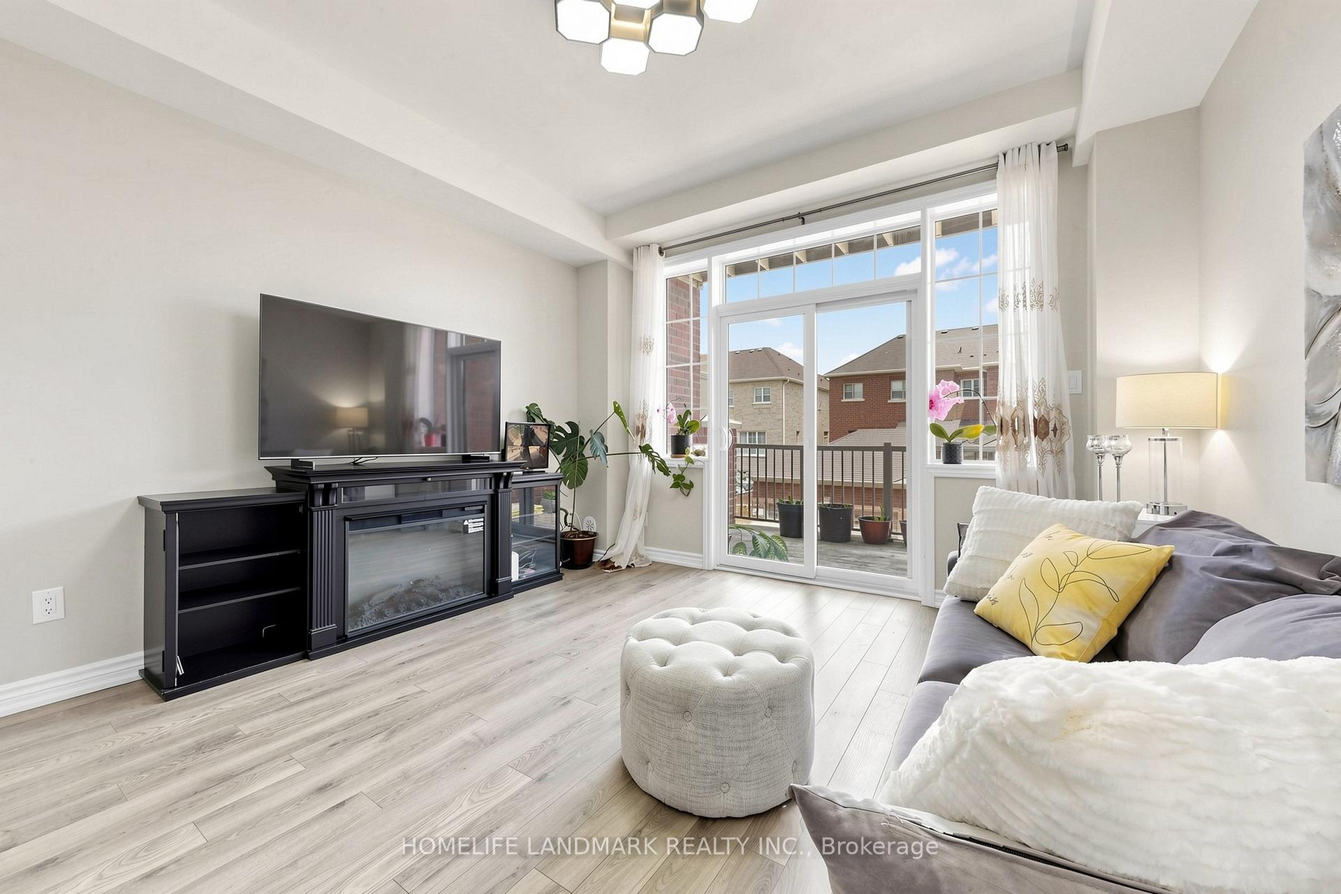 Photo 12 of 4798 16th Avenue, Markham, Berczy — HOMEH