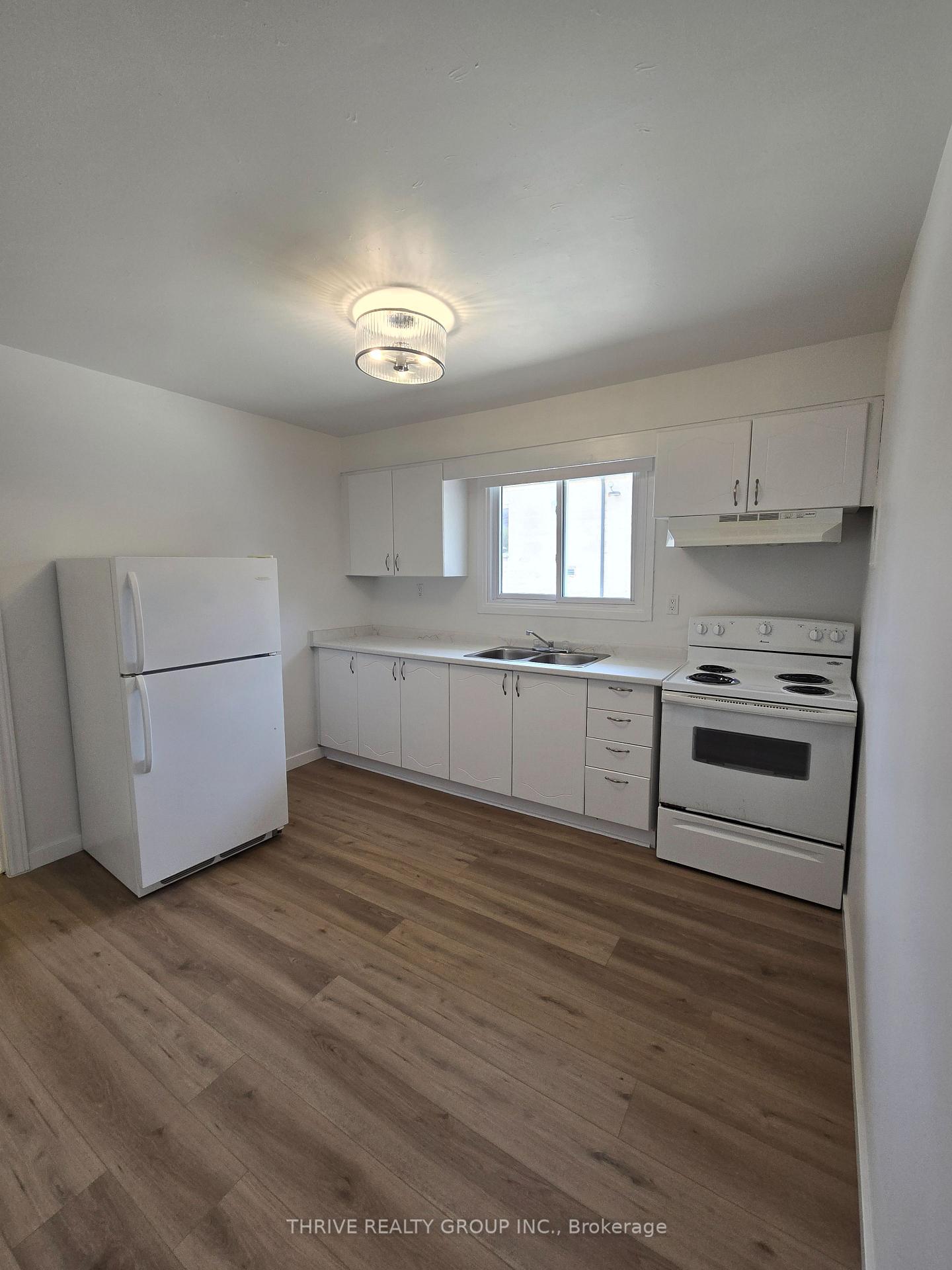 Photo 7 of Unit 3, 184 Simcoe Street, London, East K — HOMEH