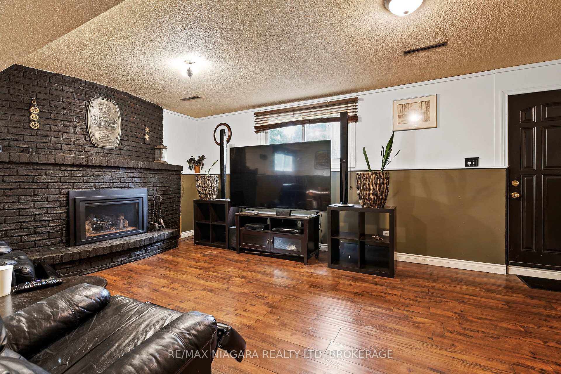 Photo 16 of 6186 Delta Drive, Niagara Falls, West Wood — HOMEH