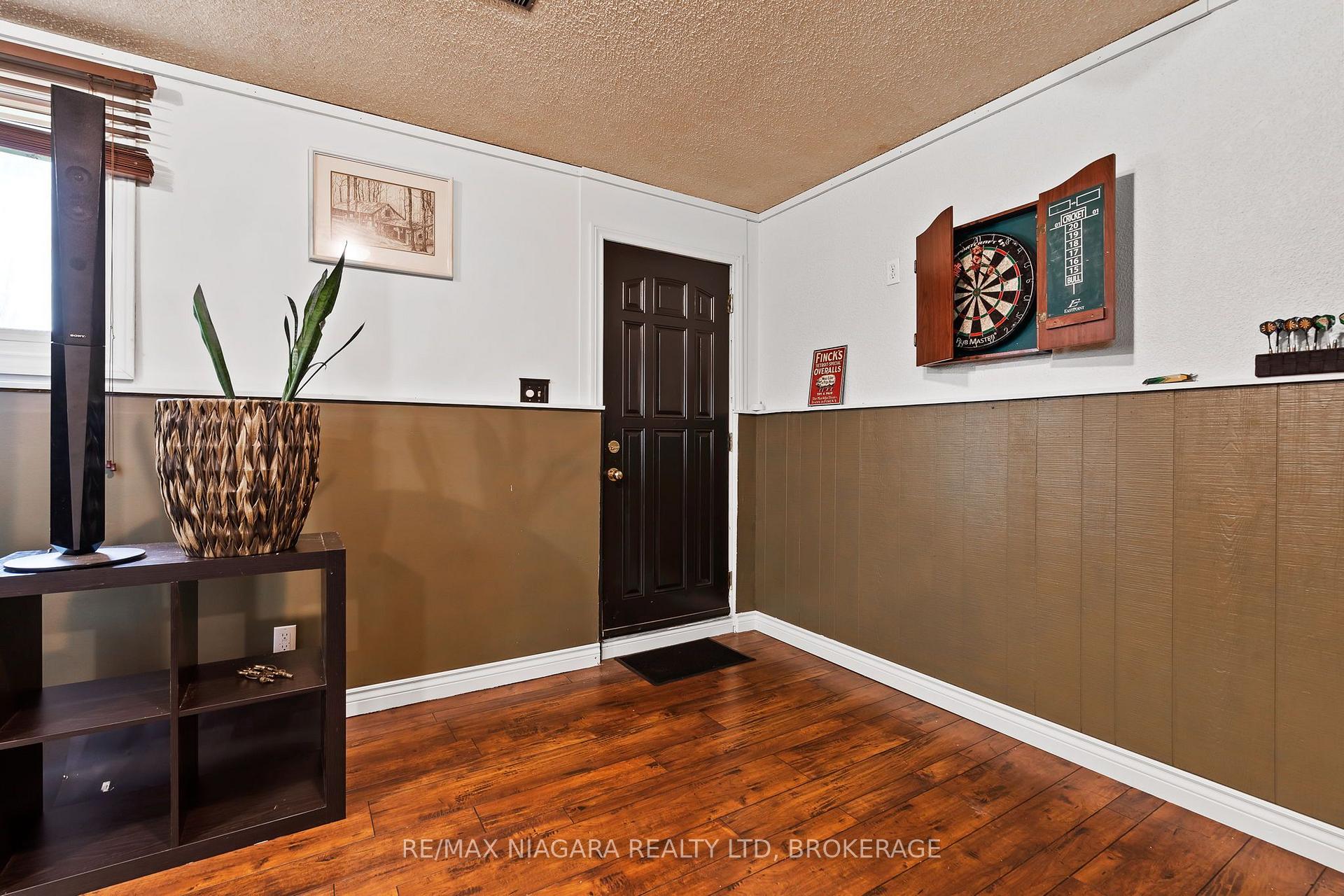 Photo 18 of 6186 Delta Drive, Niagara Falls, West Wood — HOMEH