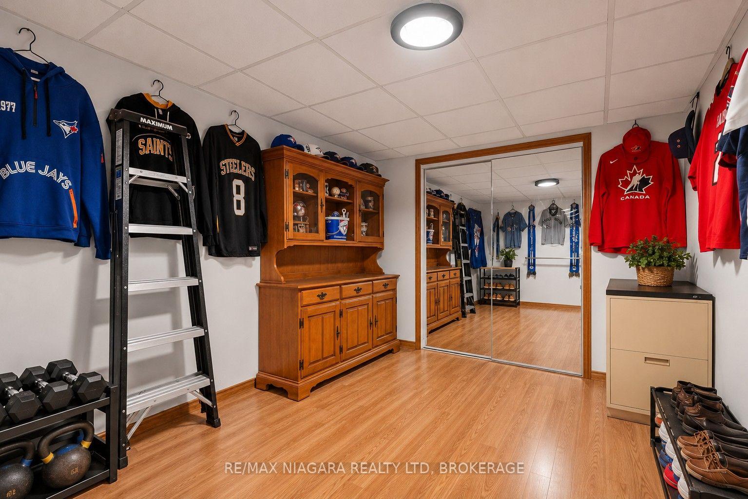 Photo 20 of 6186 Delta Drive, Niagara Falls, West Wood — HOMEH