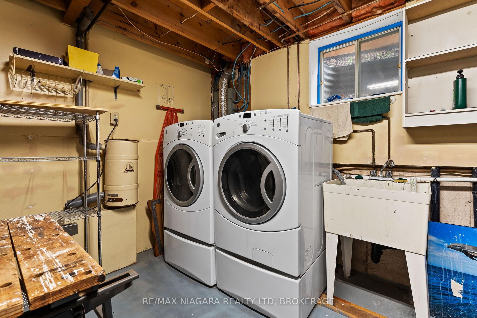 Photo 22 of 6186 Delta Drive, Niagara Falls, West Wood — HOMEH