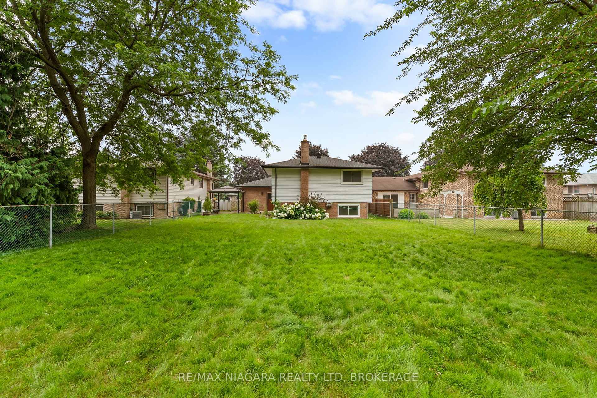 Photo 25 of 6186 Delta Drive, Niagara Falls, West Wood — HOMEH
