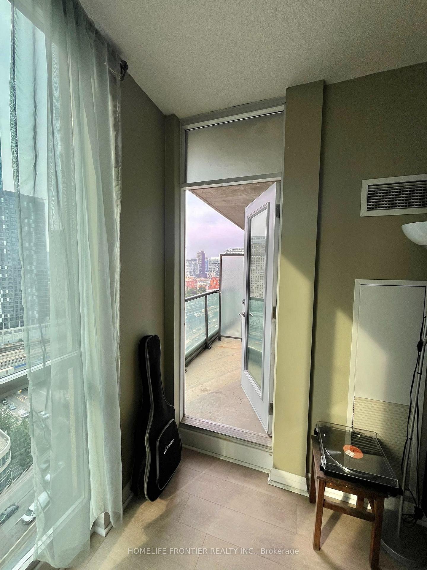Photo 12 of Unit 2303, 16 Yonge Street, Toronto, Waterfront Communities — HOMEH