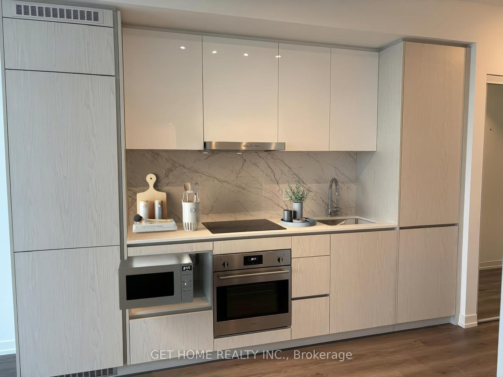 Photo 5 of Unit 2201, 28 Interchange Way, Vaughan, Vaughan Corporate Centre — HOMEH