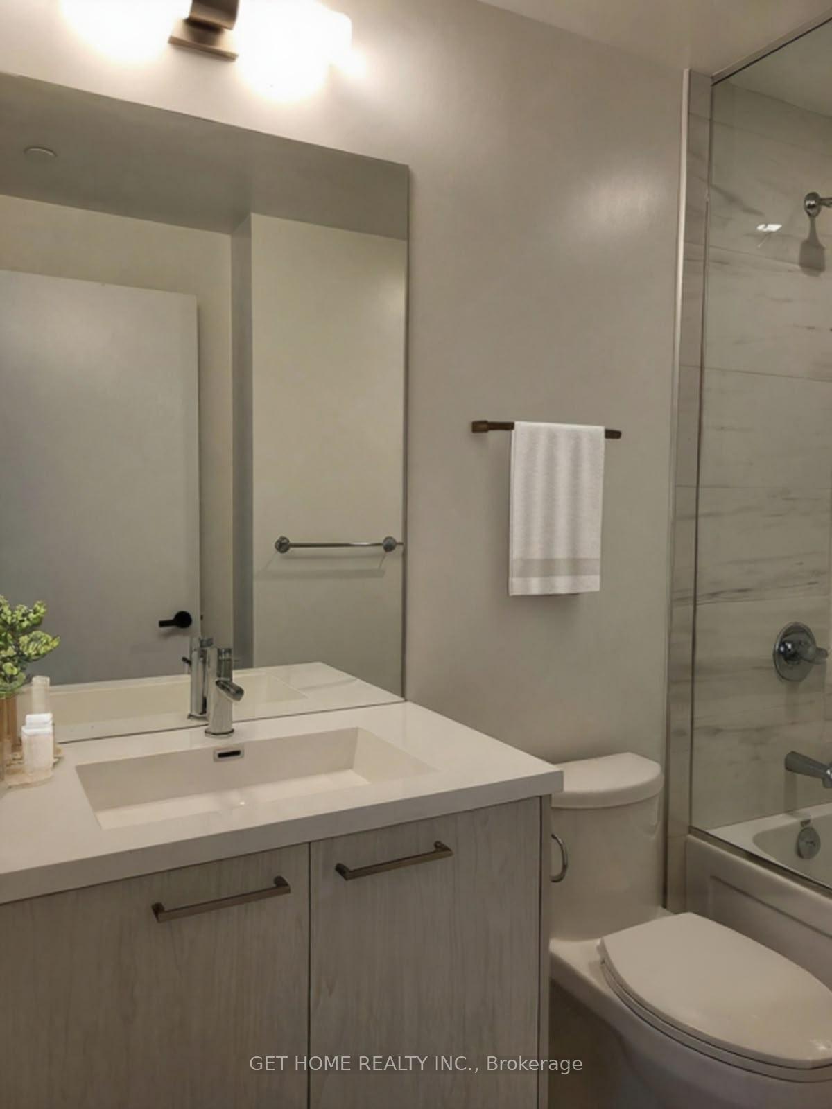 Photo 9 of Unit 2201, 28 Interchange Way, Vaughan, Vaughan Corporate Centre — HOMEH