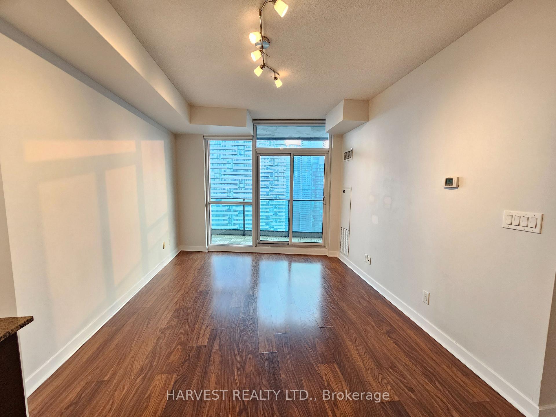Photo 14 of Unit 4702, 33 Bay Street, Toronto, Waterfront Communities — HOMEH