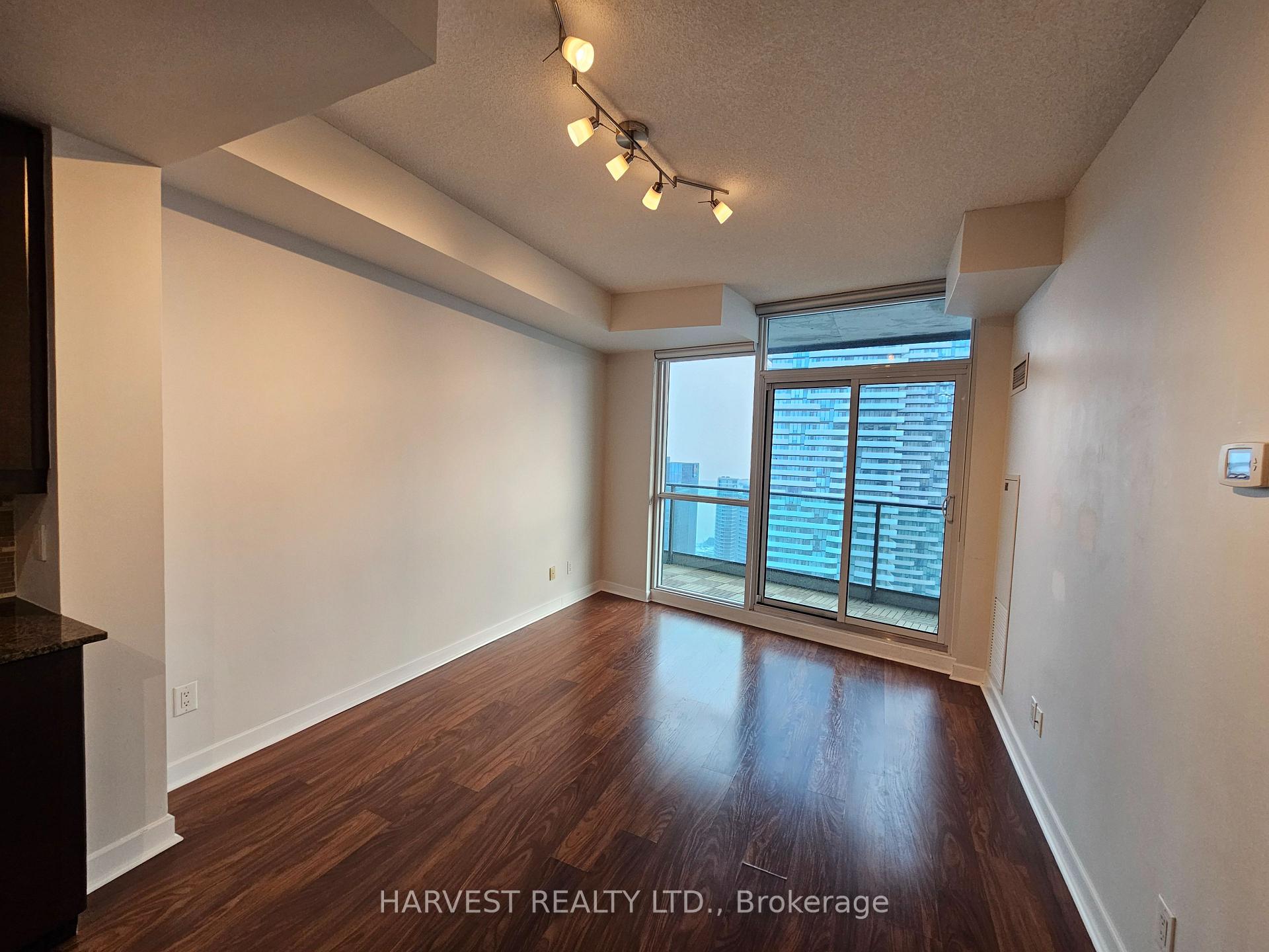 Photo 15 of Unit 4702, 33 Bay Street, Toronto, Waterfront Communities — HOMEH