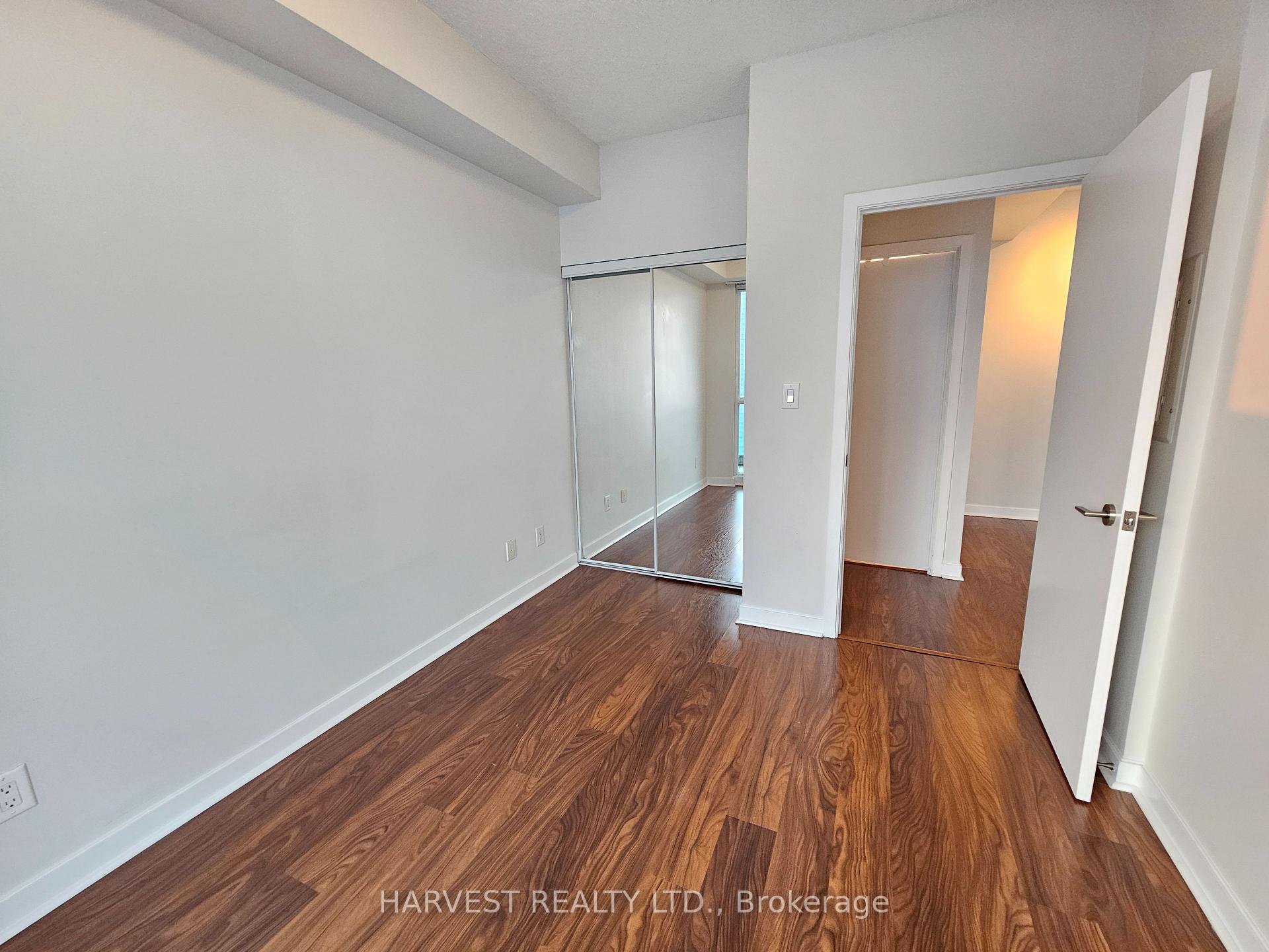 Photo 9 of Unit 4702, 33 Bay Street, Toronto, Waterfront Communities — HOMEH