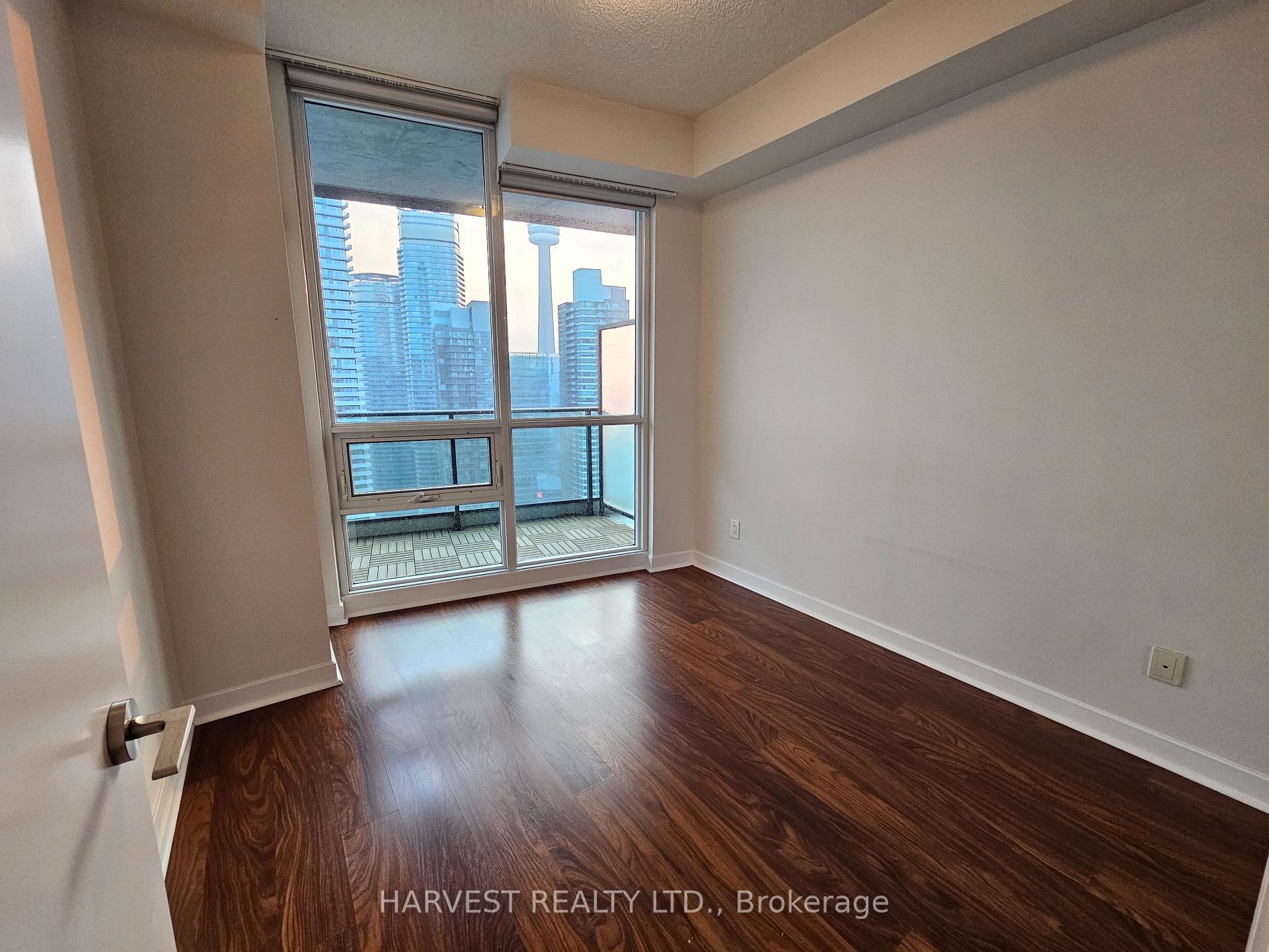 Photo 10 of Unit 4702, 33 Bay Street, Toronto, Waterfront Communities — HOMEH