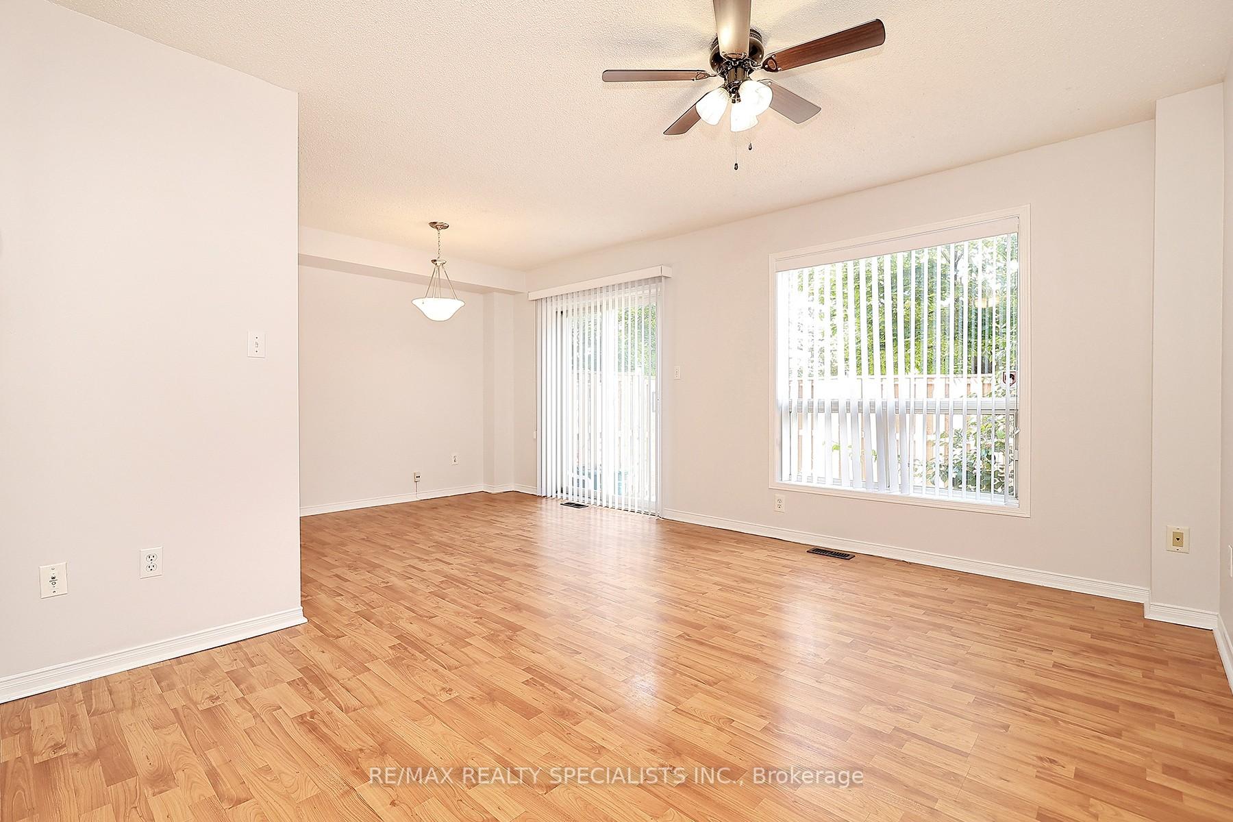Photo 6 of Unit 5, 35 Malta Avenue, Brampton, Fletcher's Creek South — HOMEH