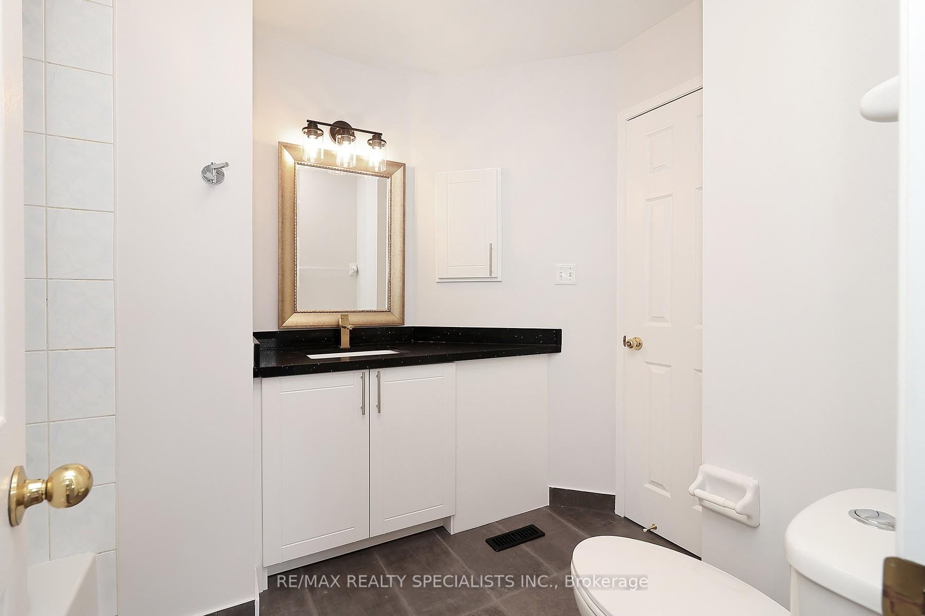 Photo 15 of Unit 5, 35 Malta Avenue, Brampton, Fletcher's Creek South — HOMEH