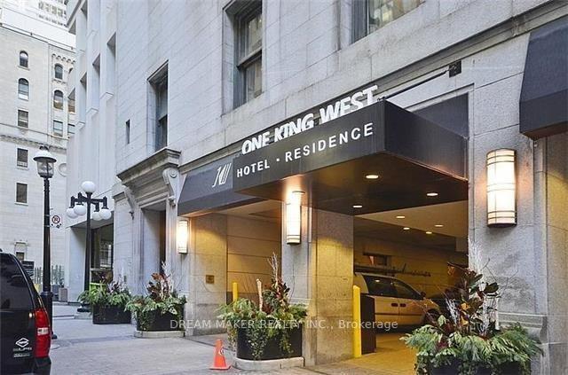 Photo 1 of Unit 918, 1 King Street W, Toronto, Bay Street Corridor — HOMEH
