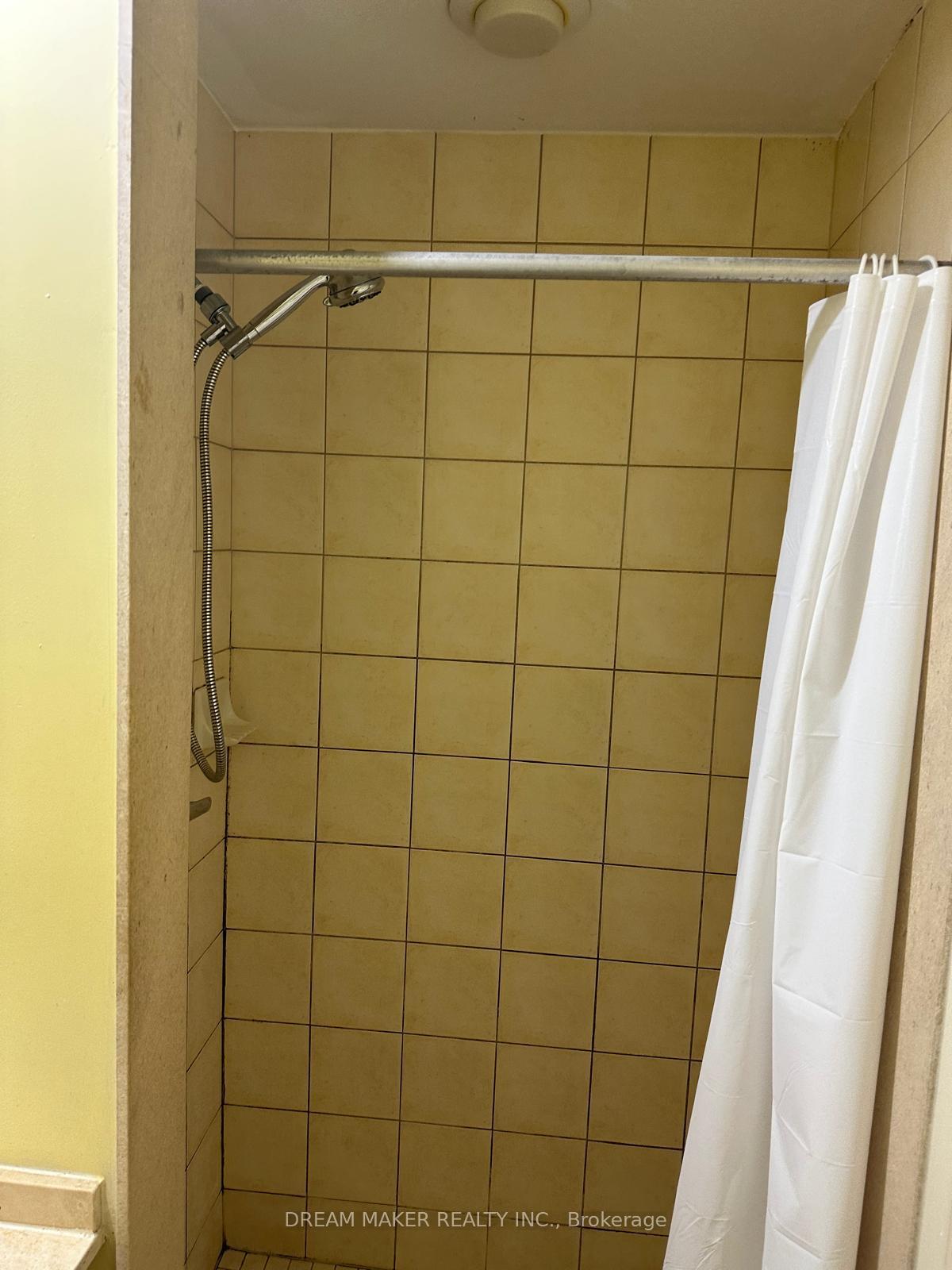Photo 10 of Unit 918, 1 King Street W, Toronto, Bay Street Corridor — HOMEH