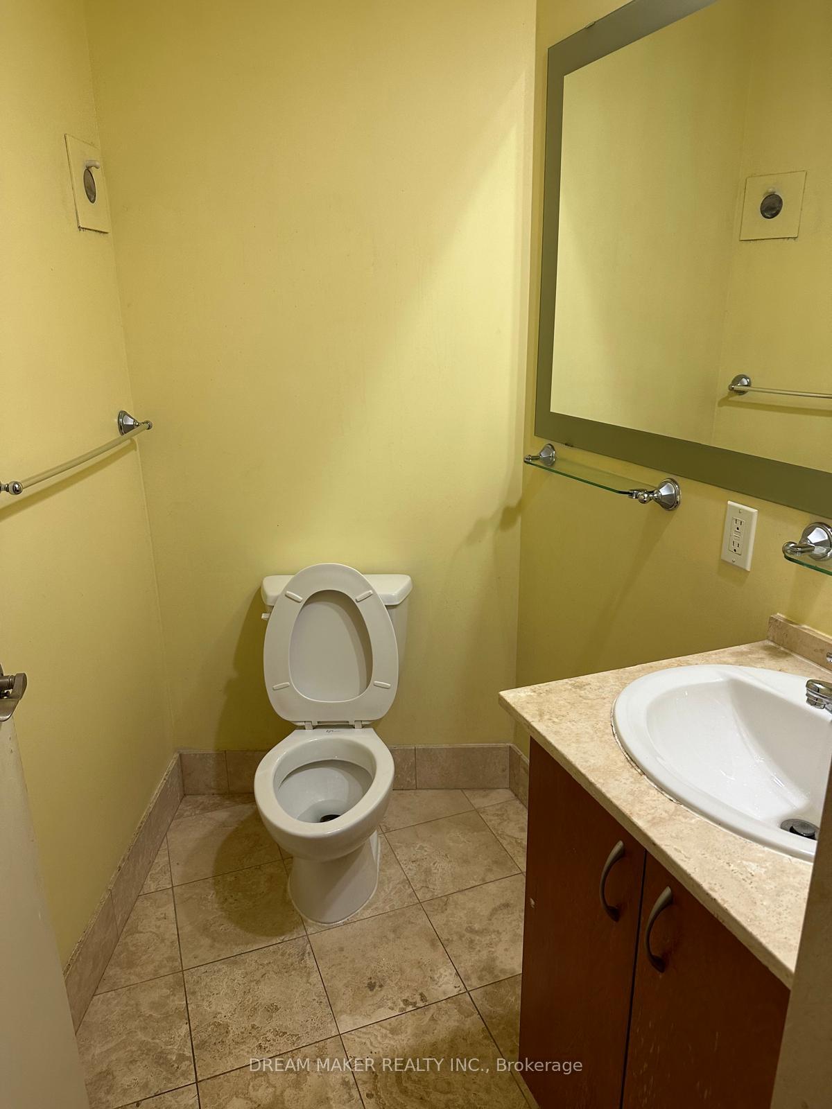 Photo 11 of Unit 918, 1 King Street W, Toronto, Bay Street Corridor — HOMEH