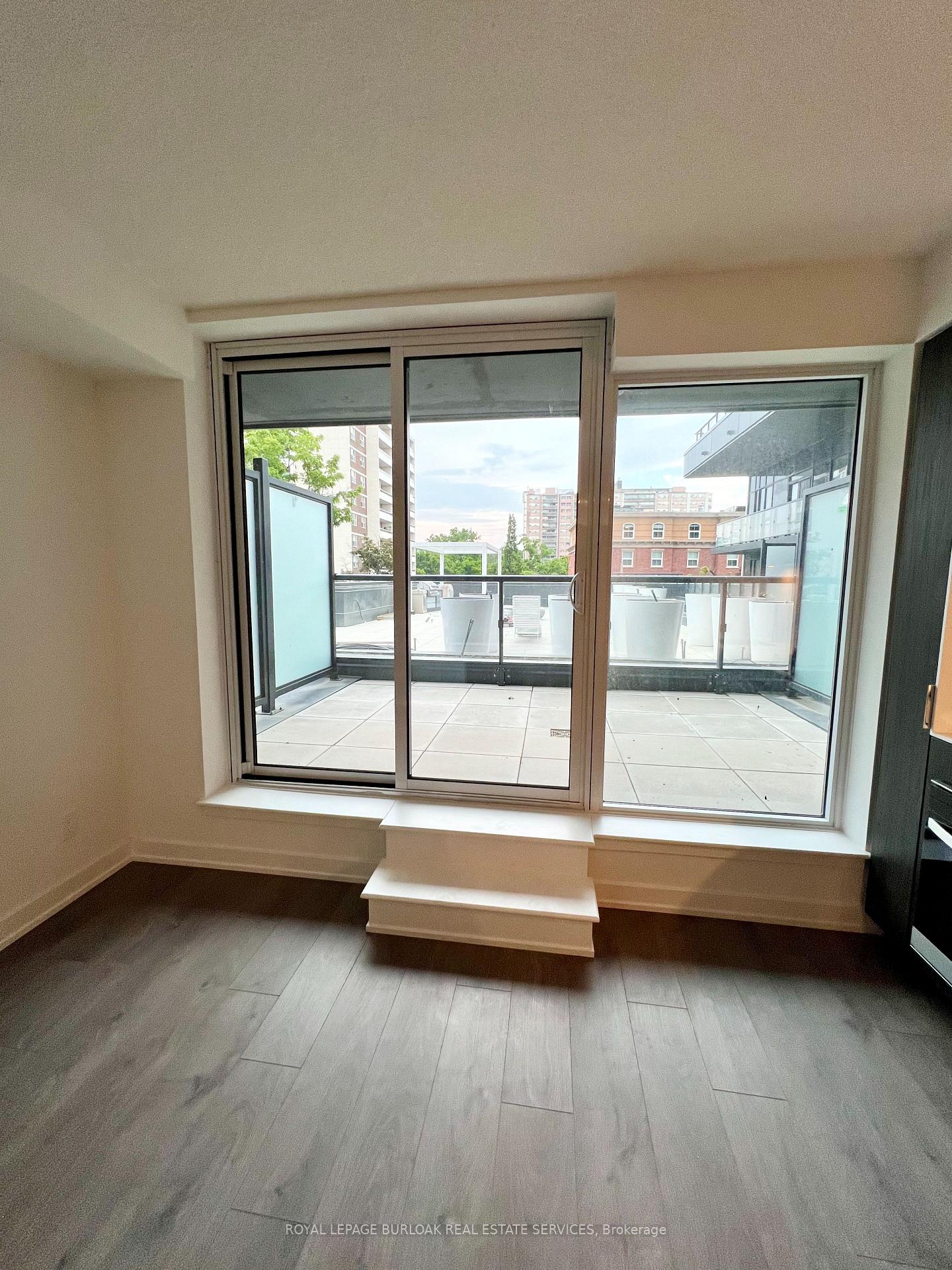 Photo 11 of Unit 212, 370 Martha Street, Burlington, Brant — HOMEH
