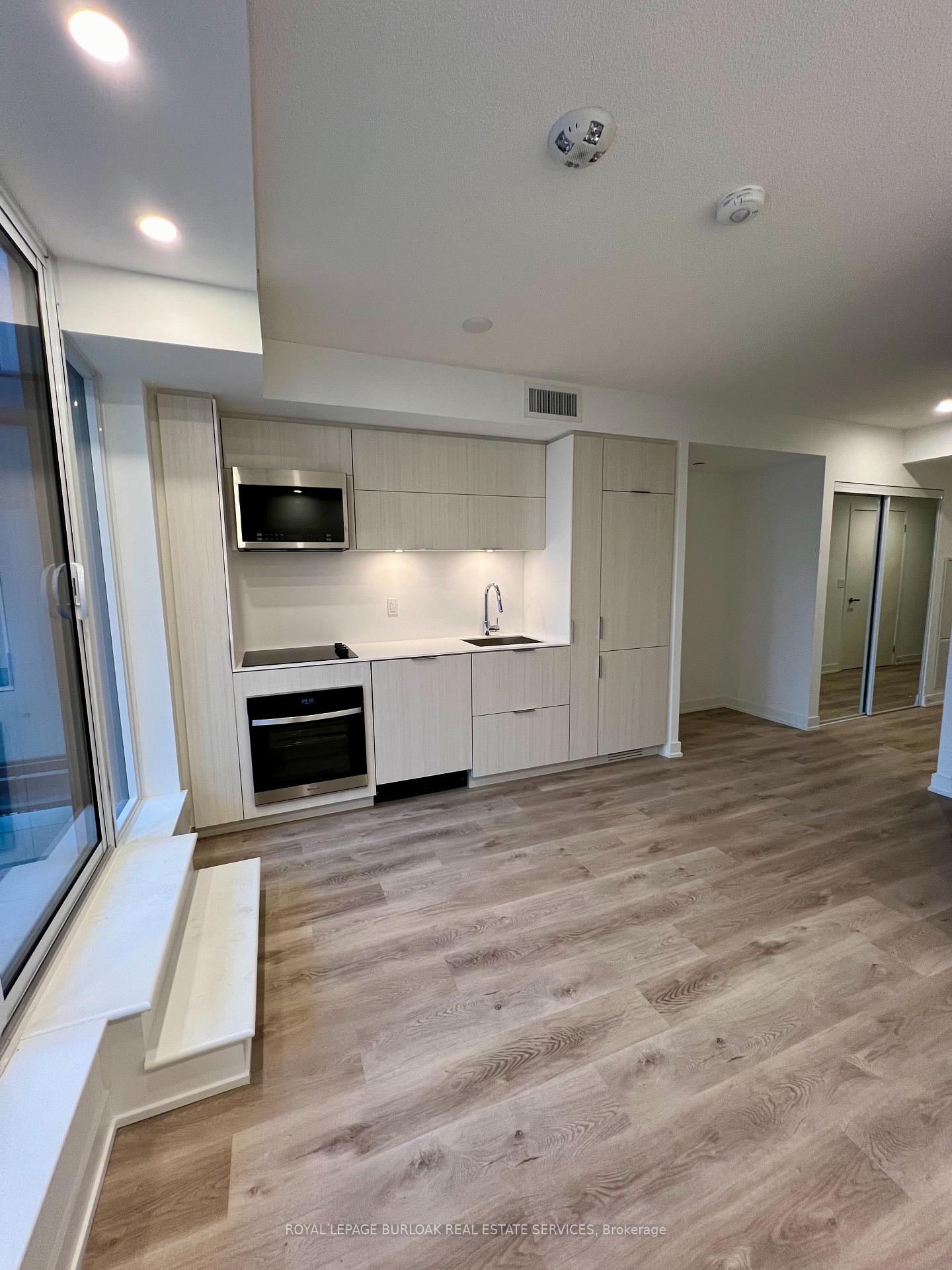 Photo 14 of Unit 212, 370 Martha Street, Burlington, Brant — HOMEH
