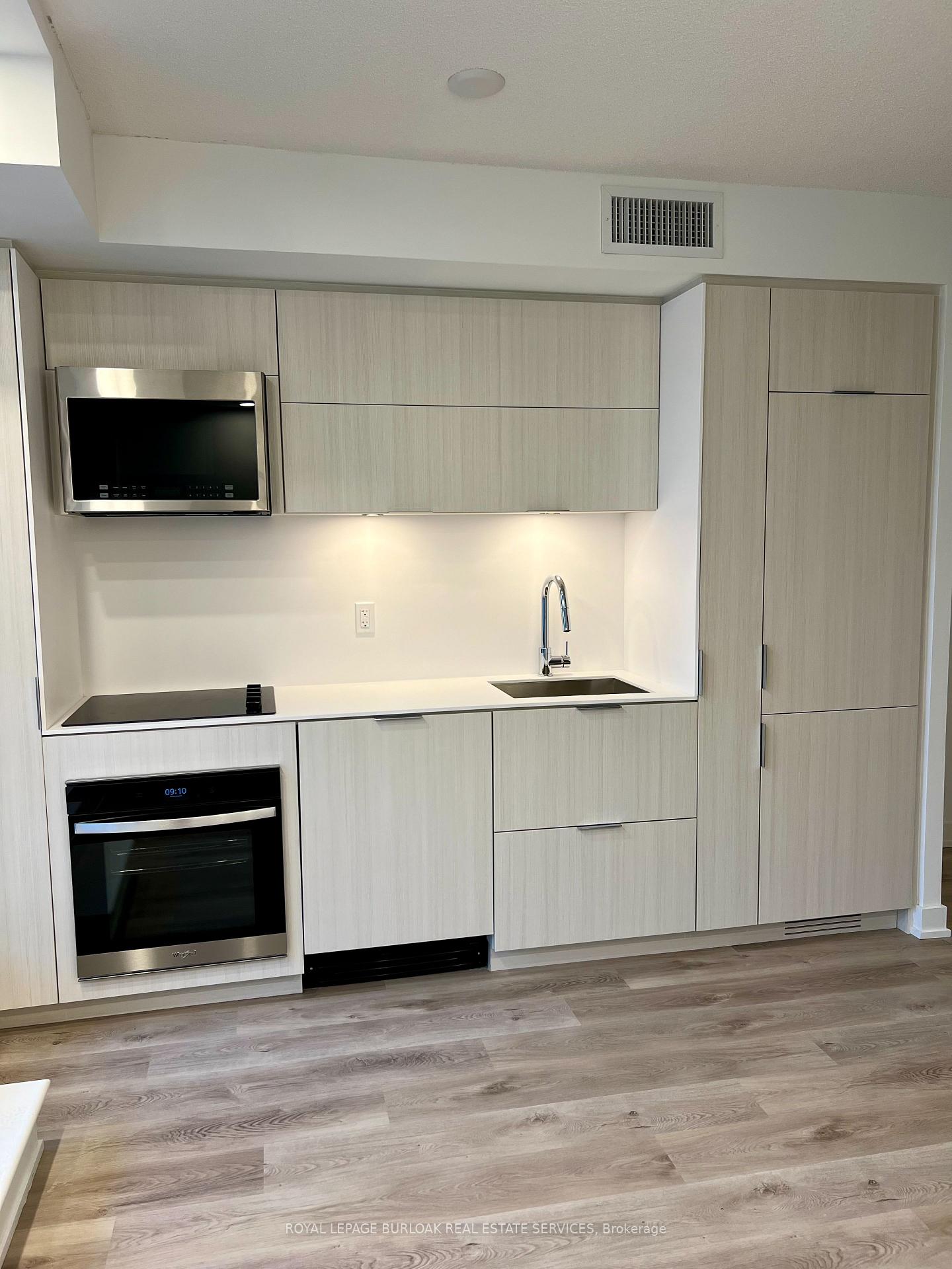 Photo 15 of Unit 212, 370 Martha Street, Burlington, Brant — HOMEH