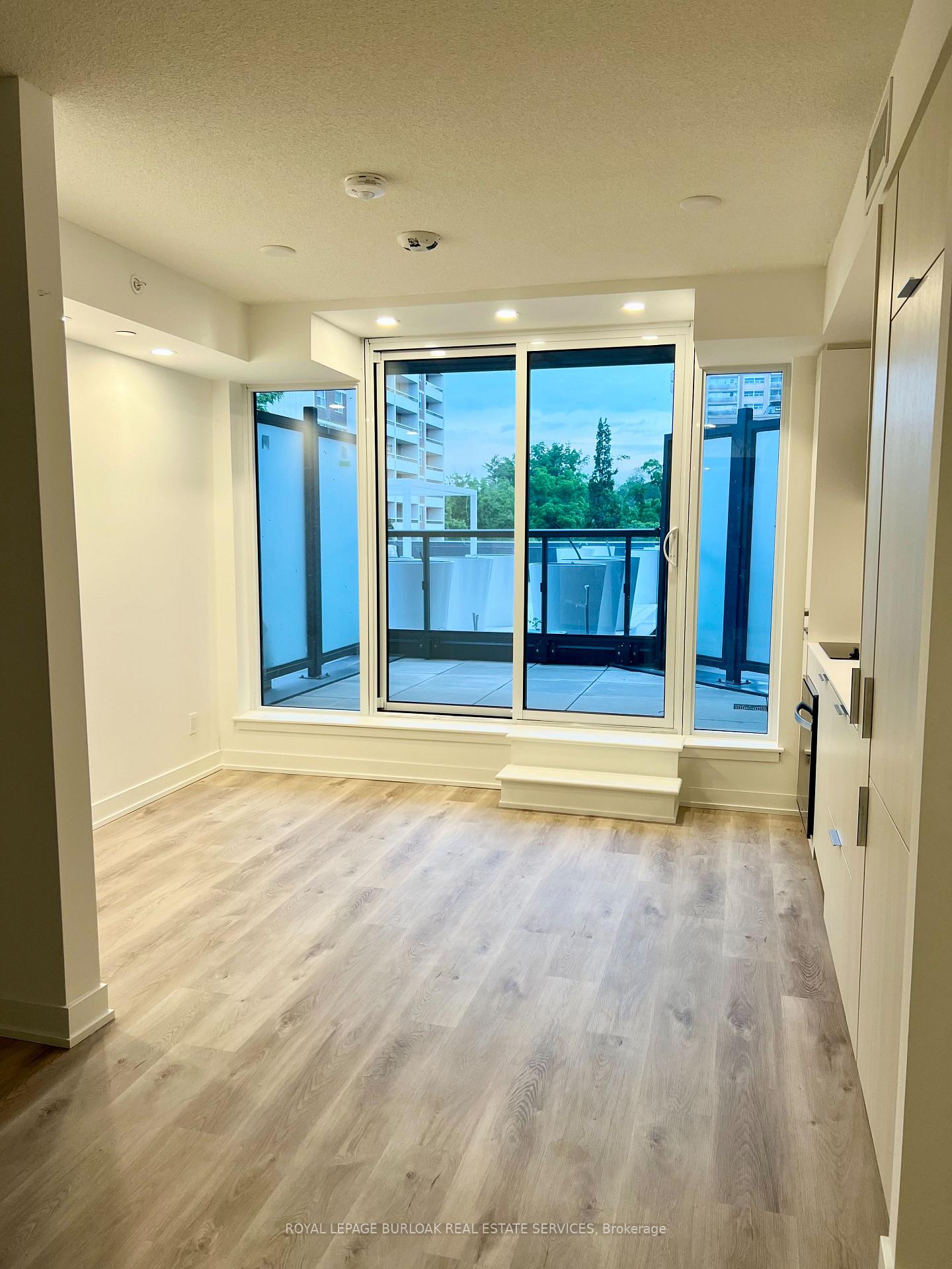 Photo 17 of Unit 212, 370 Martha Street, Burlington, Brant — HOMEH