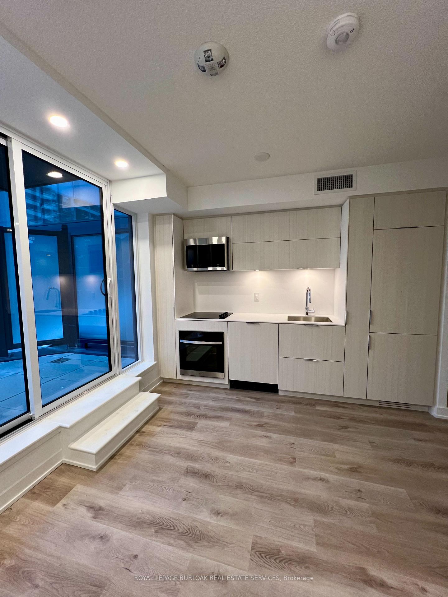Photo 19 of Unit 212, 370 Martha Street, Burlington, Brant — HOMEH