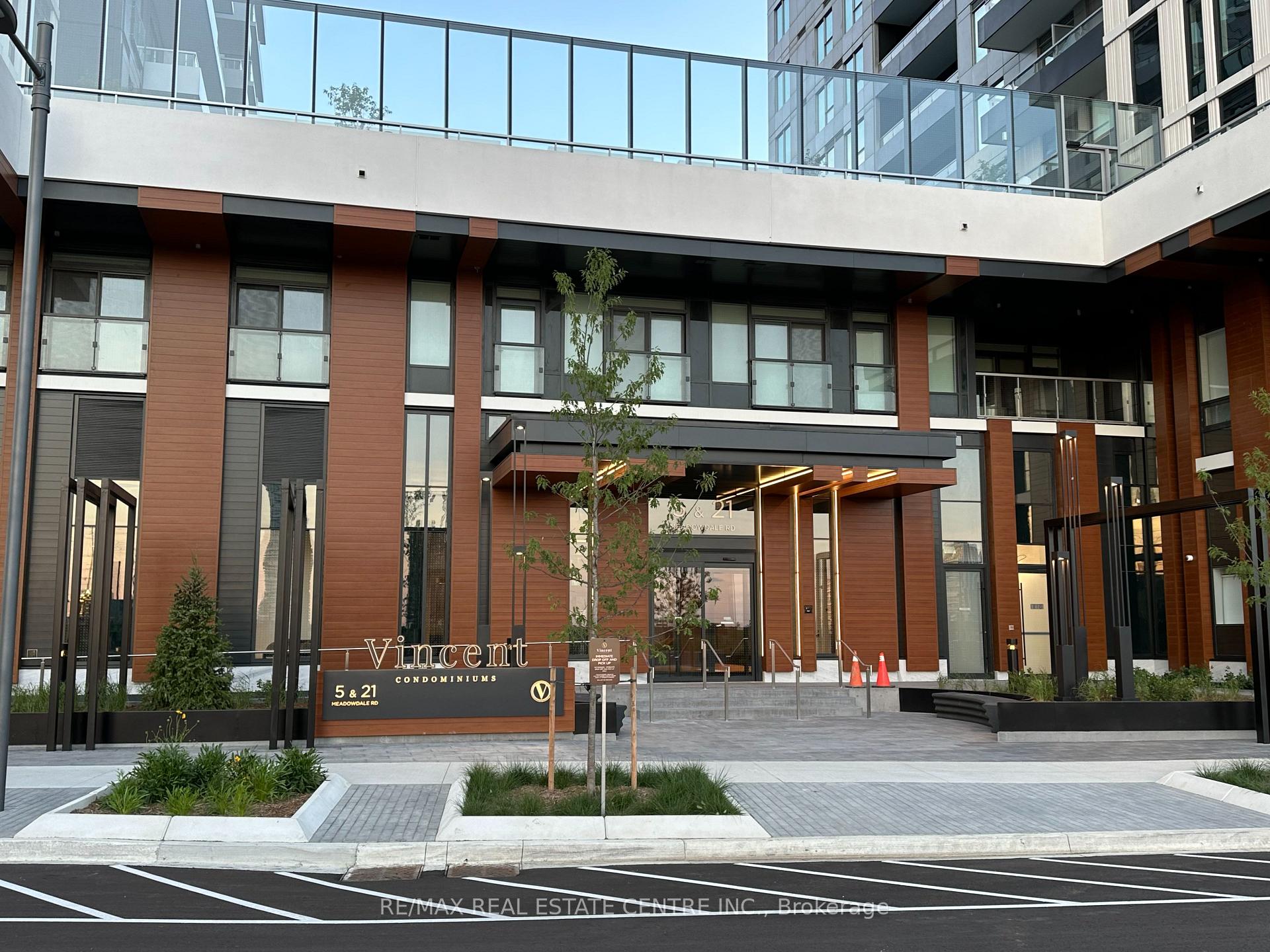 Photo 2 of Unit 409, 21 Meadowdale Road, Vaughan, Vaughan Corporate Centre — HOMEH