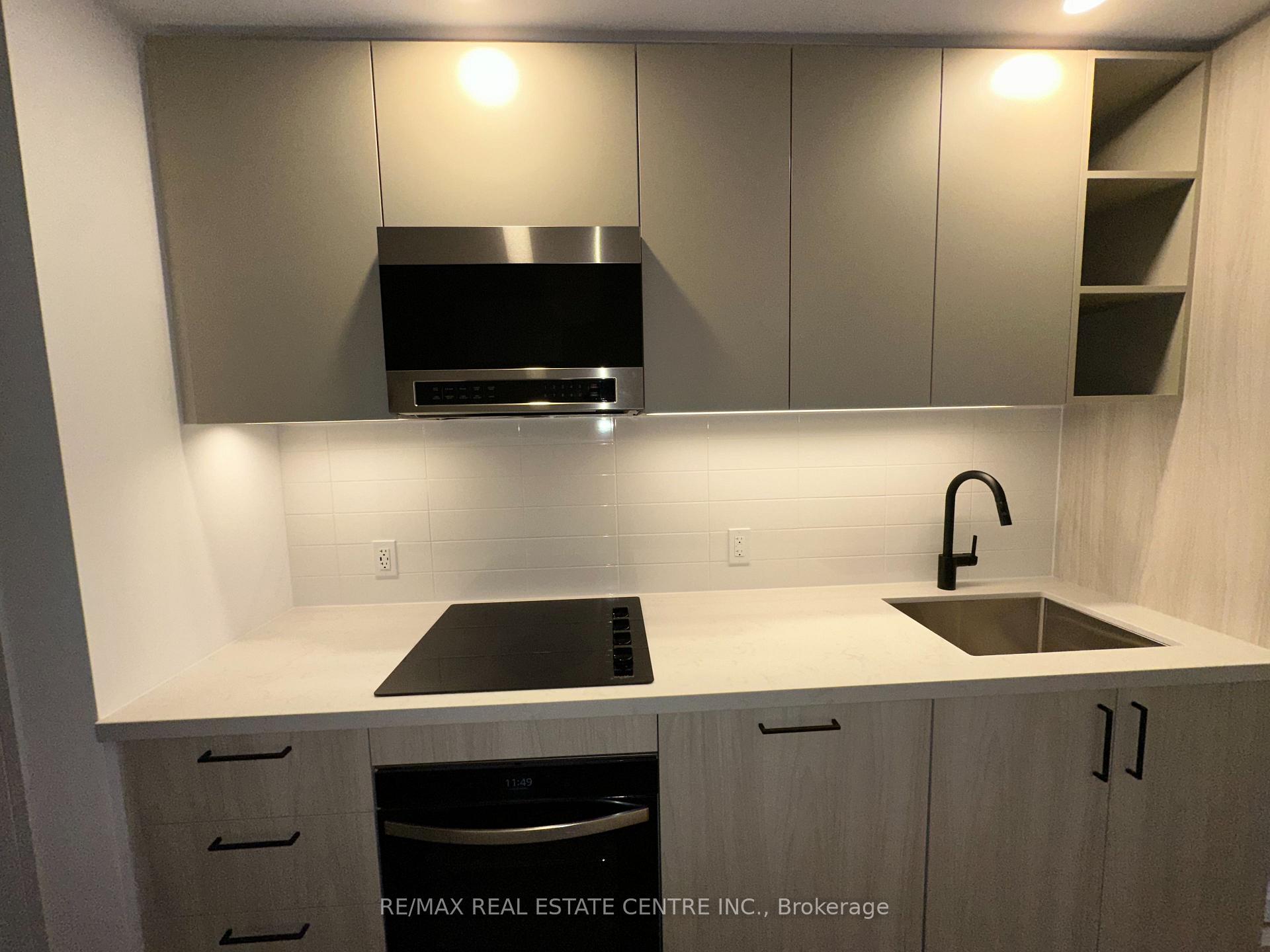 Photo 6 of Unit 409, 21 Meadowdale Road, Vaughan, Vaughan Corporate Centre — HOMEH
