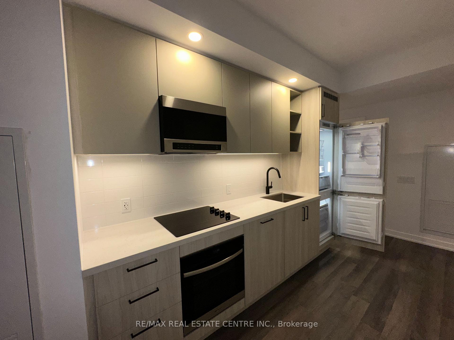 Photo 7 of Unit 409, 21 Meadowdale Road, Vaughan, Vaughan Corporate Centre — HOMEH