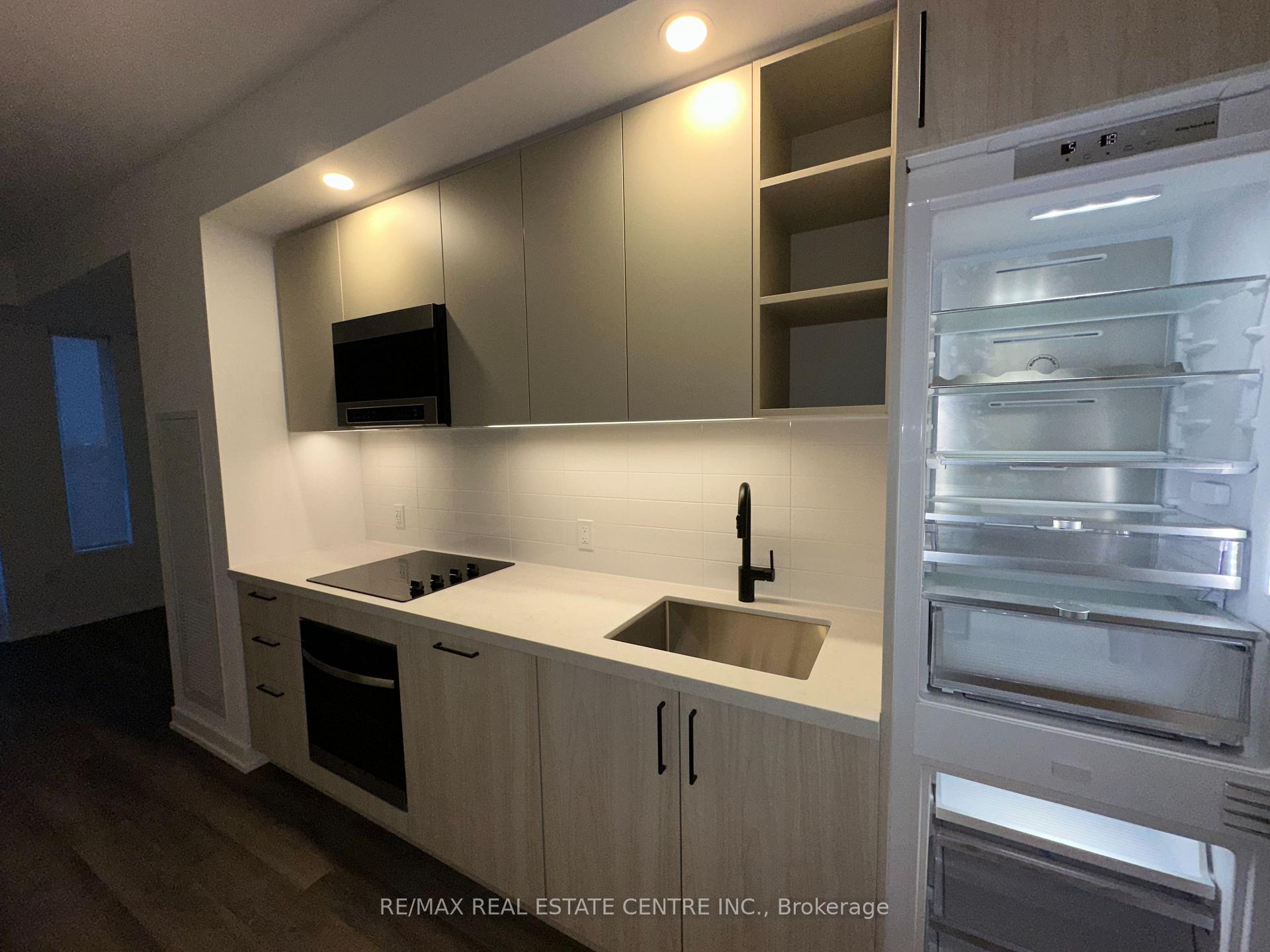 Photo 9 of Unit 409, 21 Meadowdale Road, Vaughan, Vaughan Corporate Centre — HOMEH