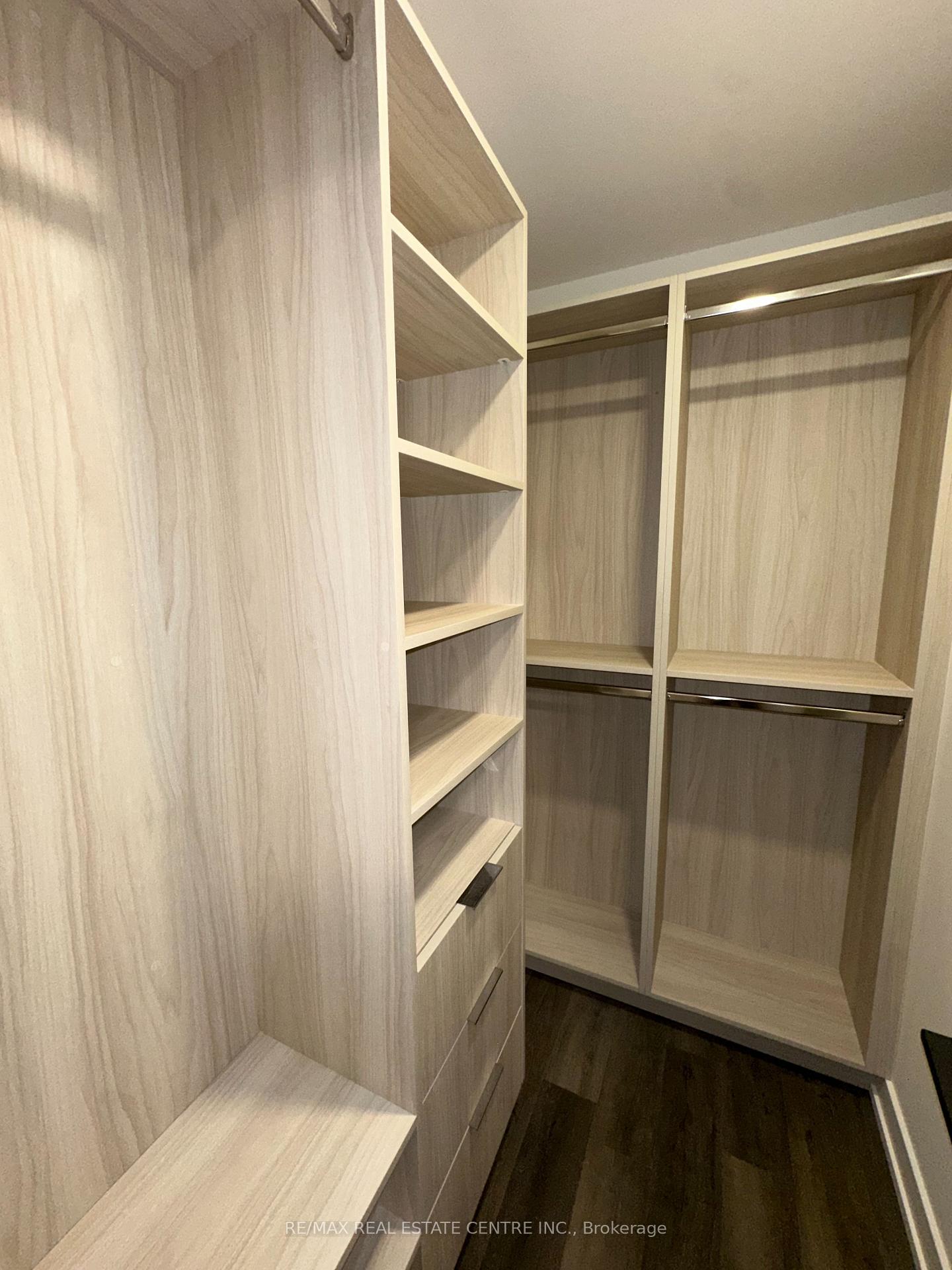 Photo 15 of Unit 409, 21 Meadowdale Road, Vaughan, Vaughan Corporate Centre — HOMEH