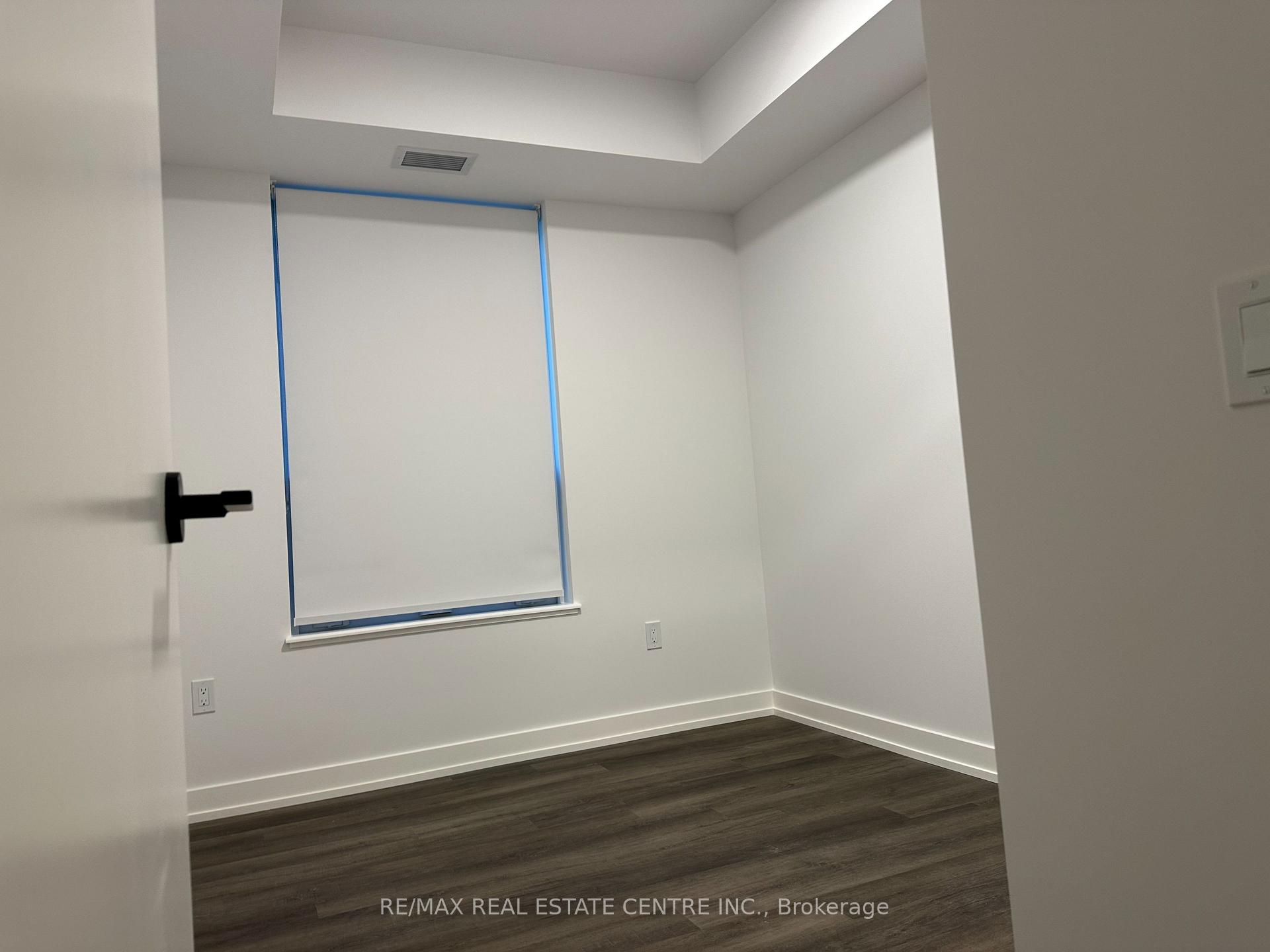 Photo 16 of Unit 409, 21 Meadowdale Road, Vaughan, Vaughan Corporate Centre — HOMEH