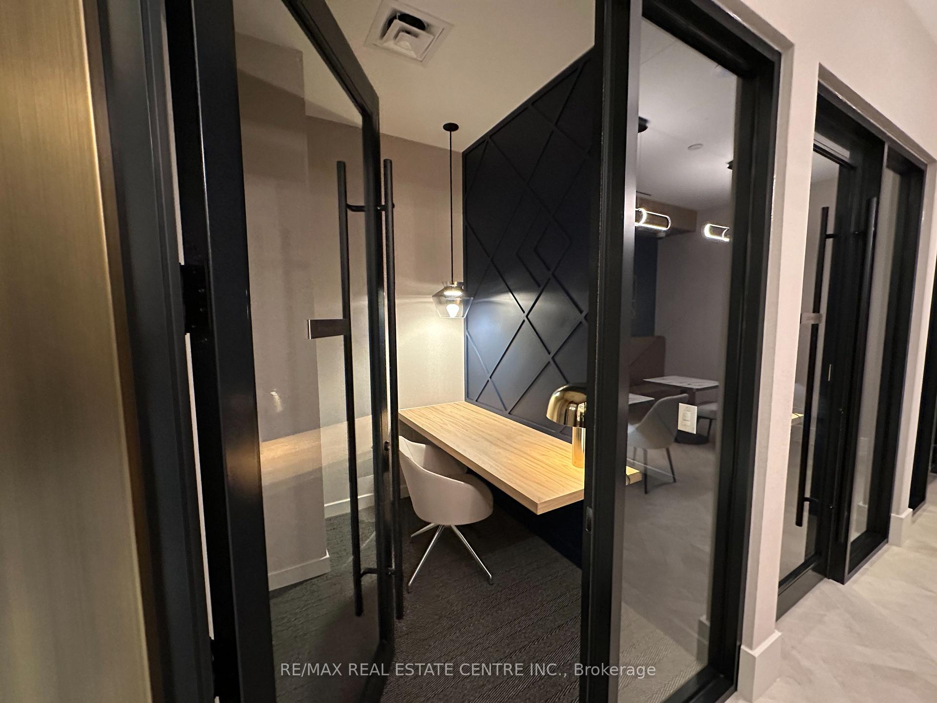 Photo 24 of Unit 409, 21 Meadowdale Road, Vaughan, Vaughan Corporate Centre — HOMEH