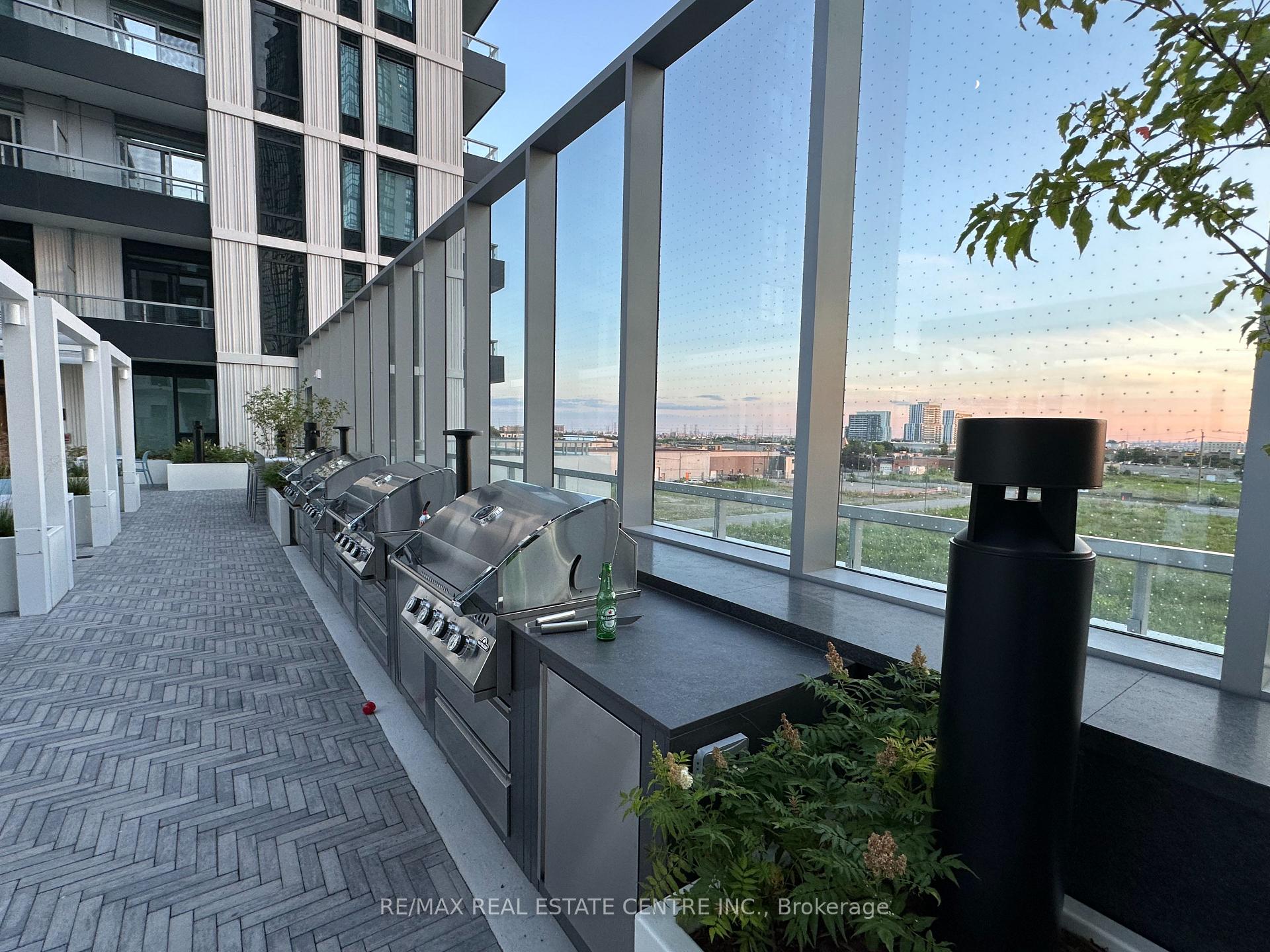 Photo 27 of Unit 409, 21 Meadowdale Road, Vaughan, Vaughan Corporate Centre — HOMEH