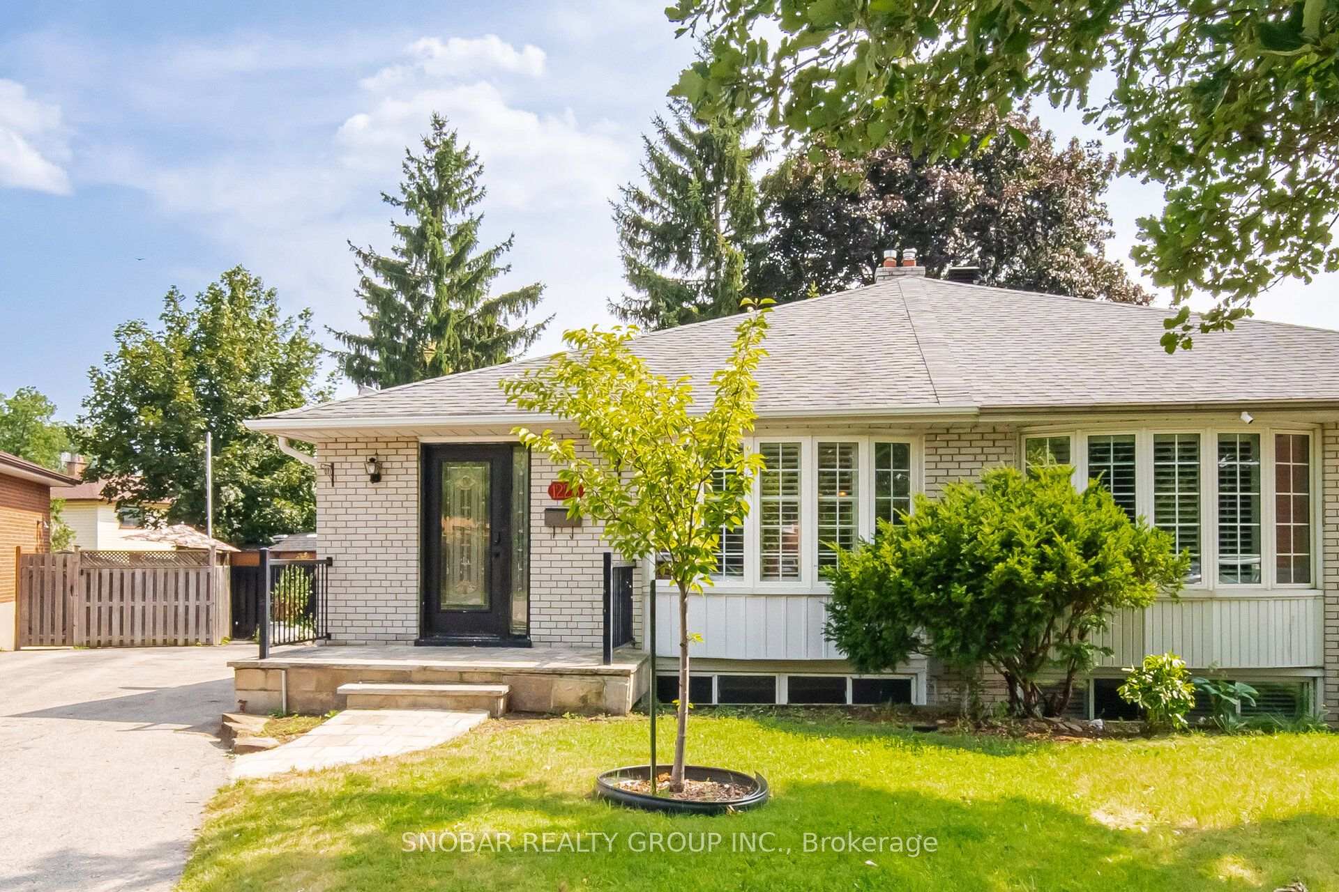 Photo 1 of 1228 Shamir Crescent, Mississauga, Erindale — HOMEH