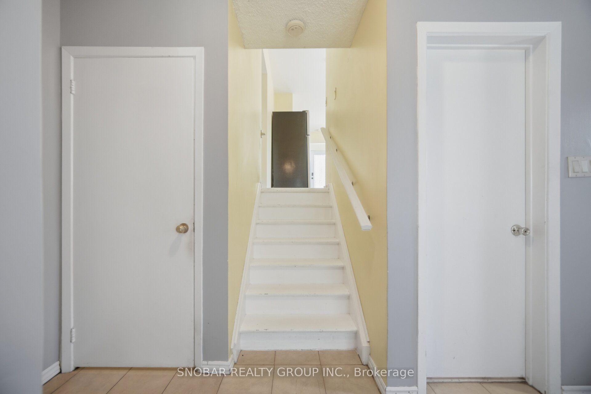 Photo 10 of 1228 Shamir Crescent, Mississauga, Erindale — HOMEH