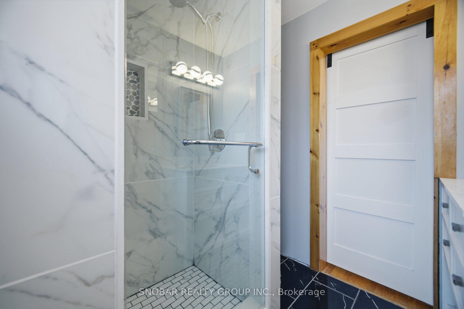 Photo 18 of 1228 Shamir Crescent, Mississauga, Erindale — HOMEH