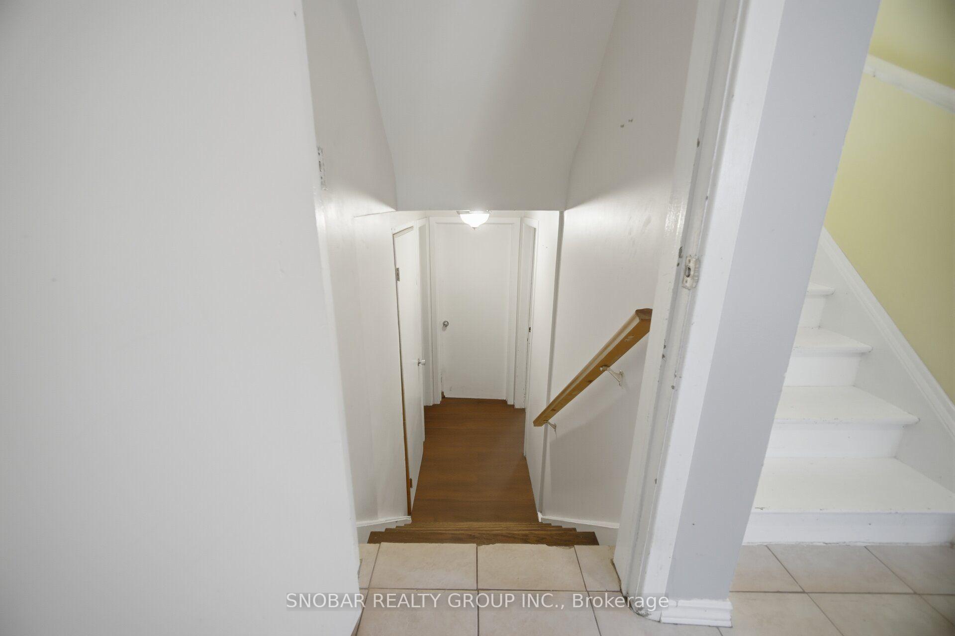 Photo 19 of 1228 Shamir Crescent, Mississauga, Erindale — HOMEH