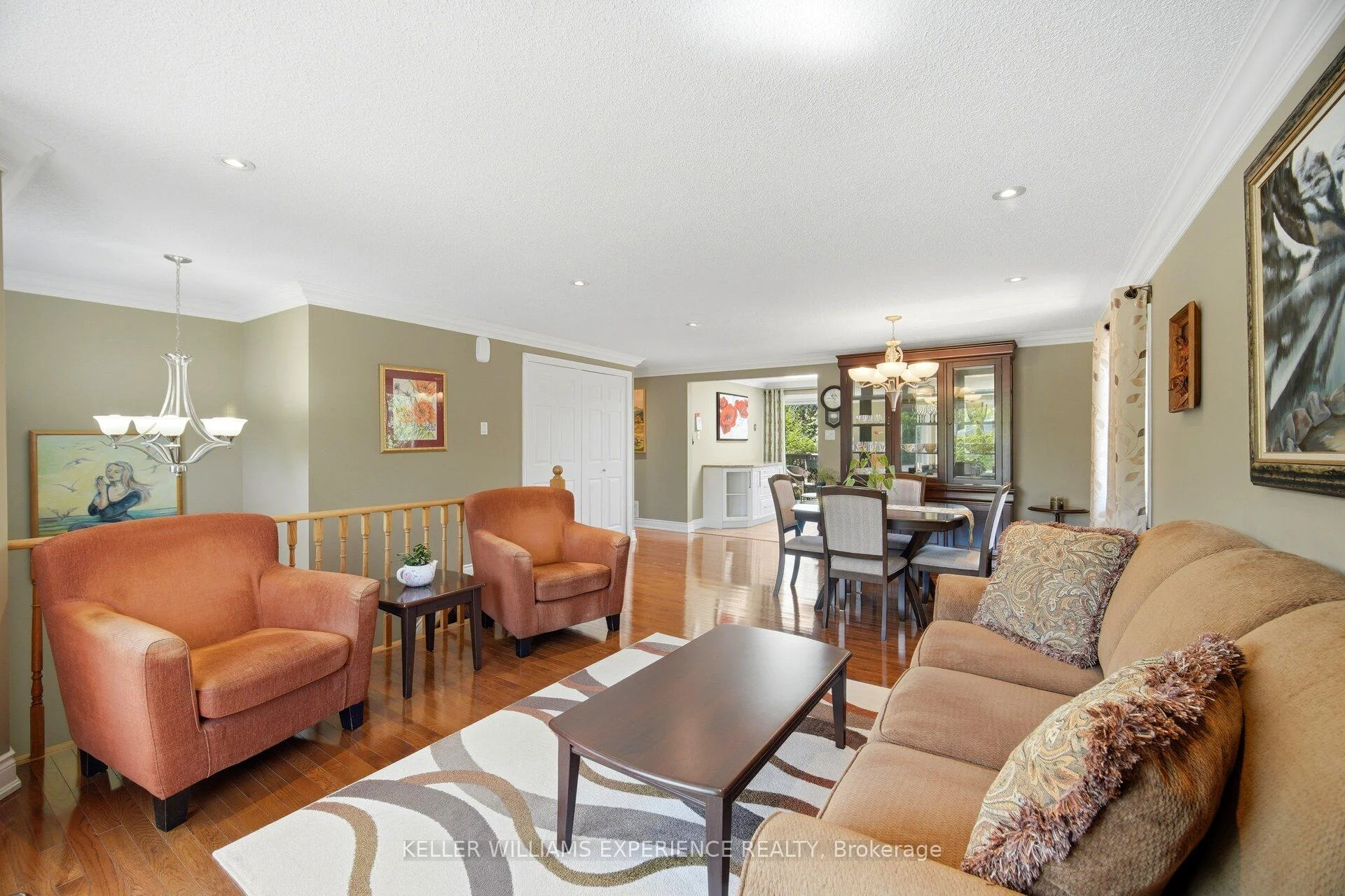 Photo 7 of 526 Leacock Drive, Barrie, Northwest — HOMEH
