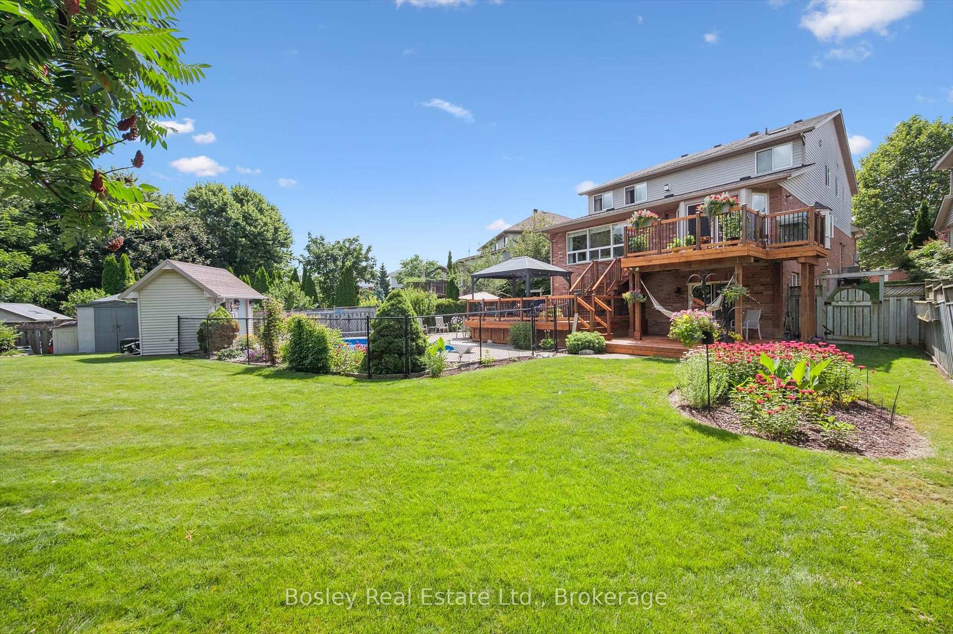 Photo 33 of 37 Munroe Crescent, Guelph, Clairfields/Hanlon Business Park — HOMEH