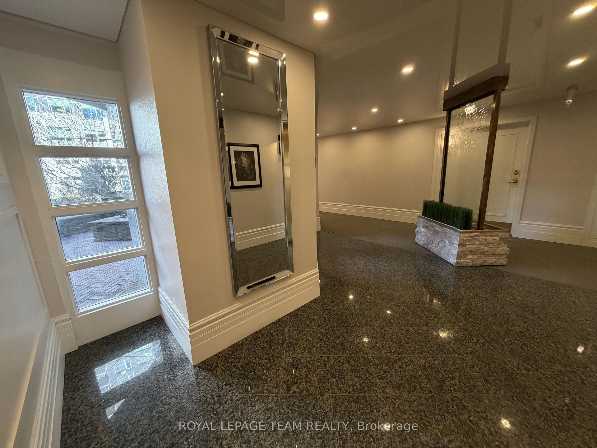 Photo 5 of Unit 102, 550 Cambridge Street S, Ottawa, West Centre Town — HOMEH