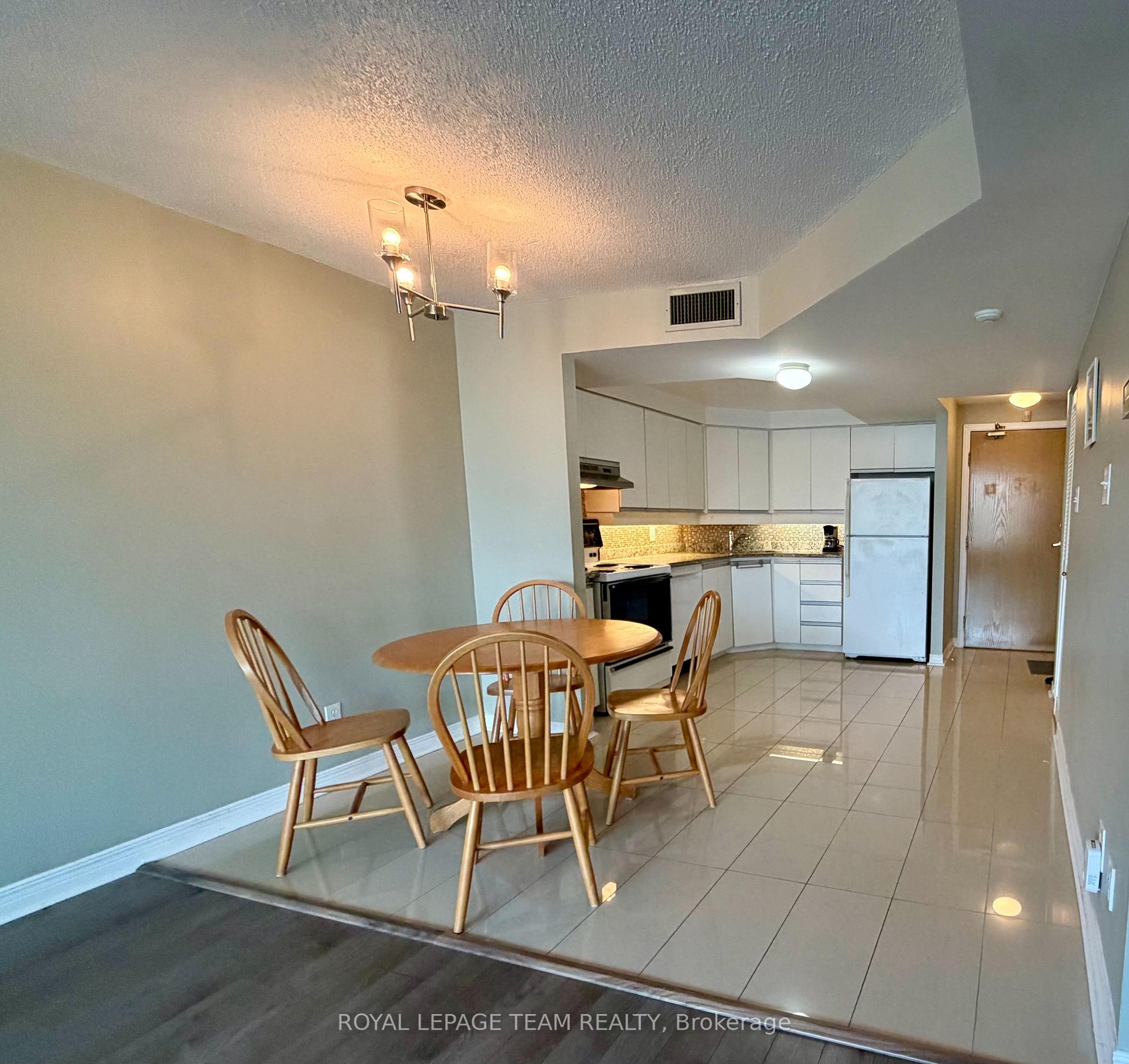Photo 10 of Unit 102, 550 Cambridge Street S, Ottawa, West Centre Town — HOMEH