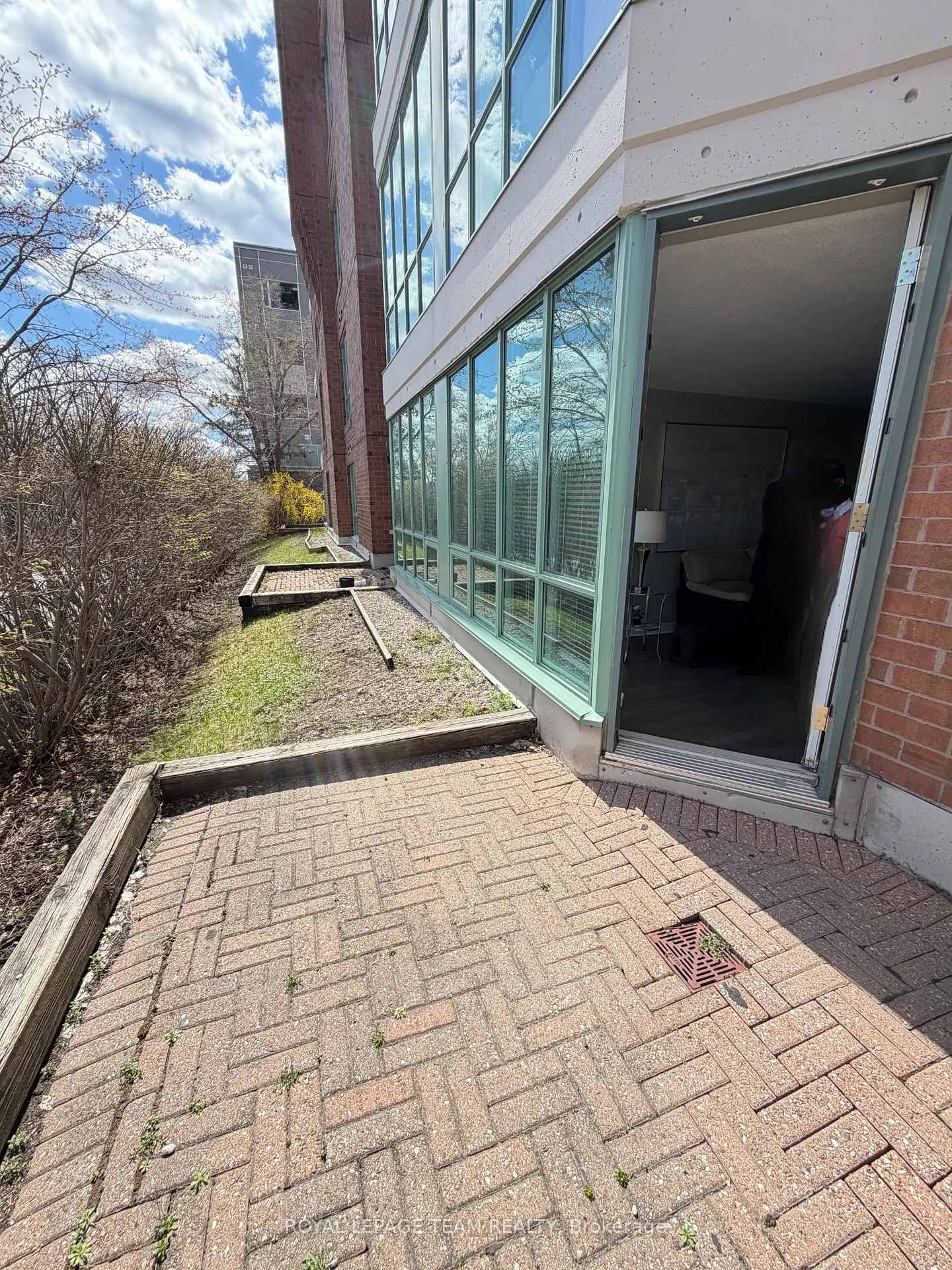 Photo 25 of Unit 102, 550 Cambridge Street S, Ottawa, West Centre Town — HOMEH