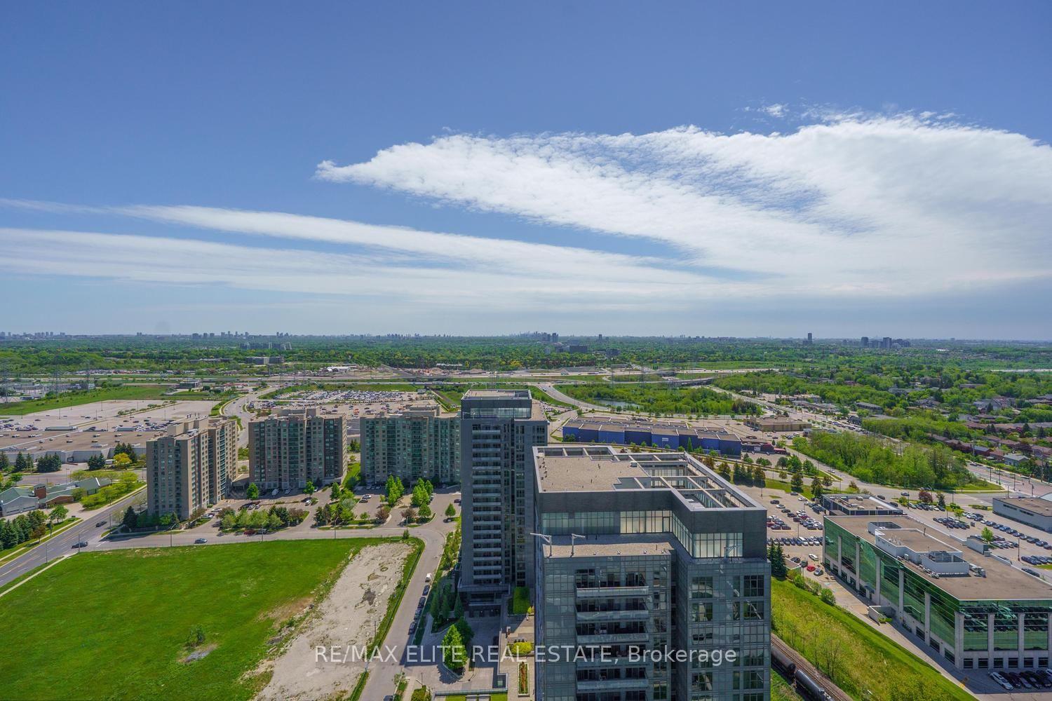 Photo 14 of Unit PH 10, 105 Oneida Crescent, Richmond Hill, Langstaff — HOMEH